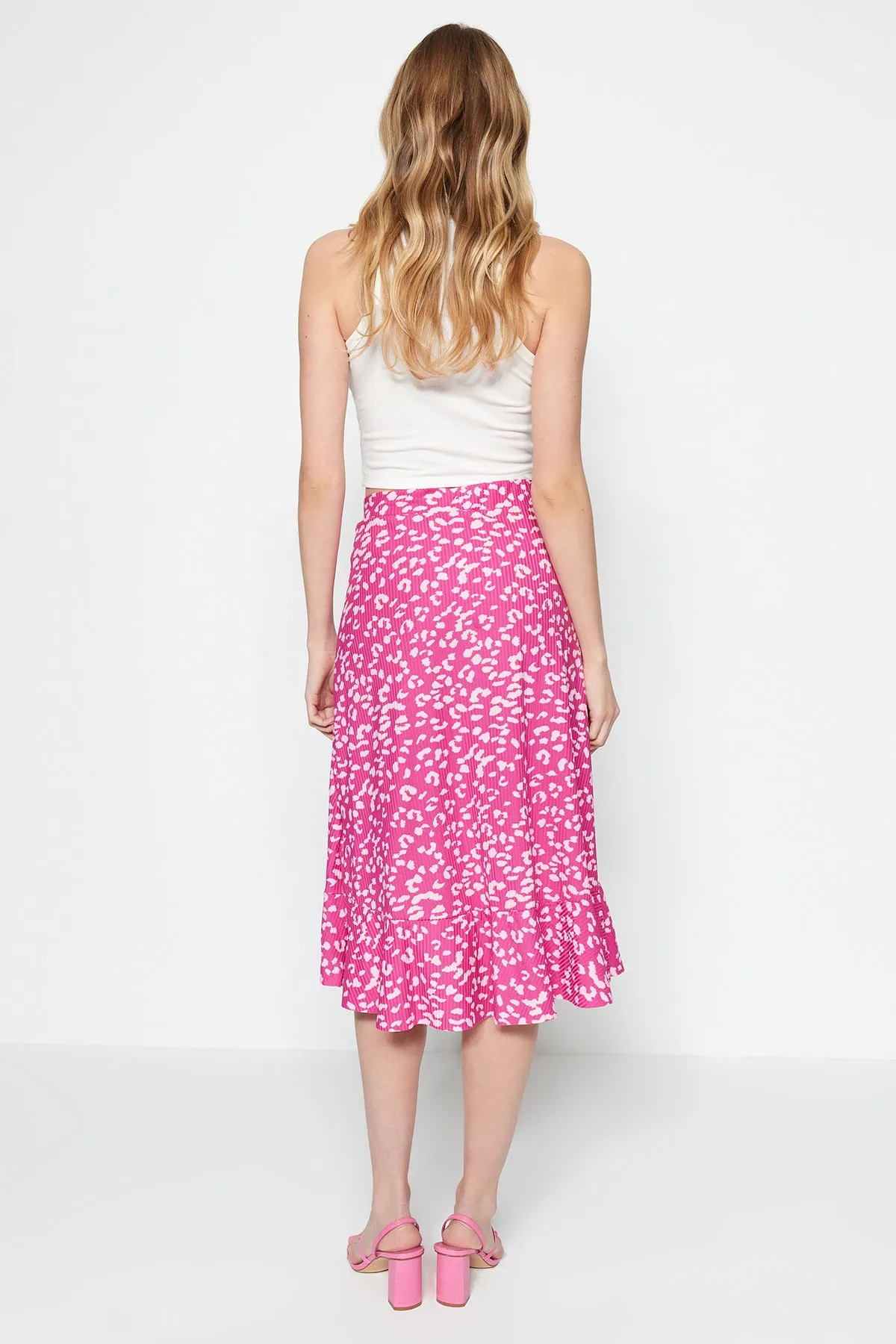 Trendyol Collection  Fuchsia bedruckter Midi-Stretch-Strickrock mit hoher Taille, Raffung und Volant TWOSS21ET0029