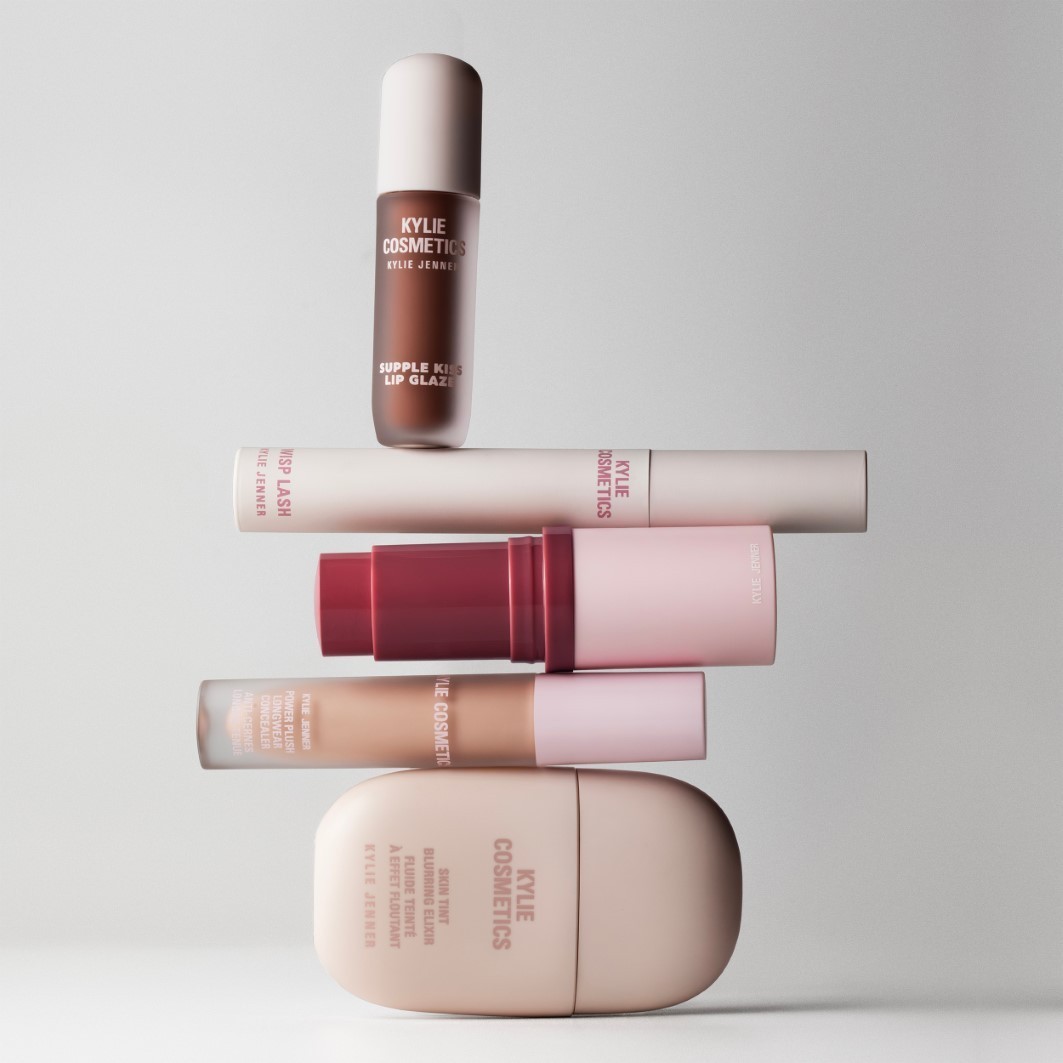KYLIE COSMETICS Eliksir za zamagljivanje nijanse kože