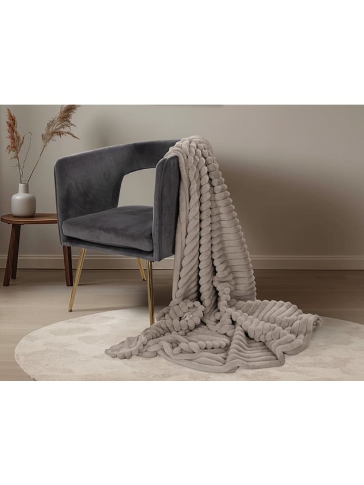 GMD Living Superweiche Kuscheldecke PLUSH, moderne Wohndecke in Taupe (graubraun) günstig kaufen 150 x 200 cm