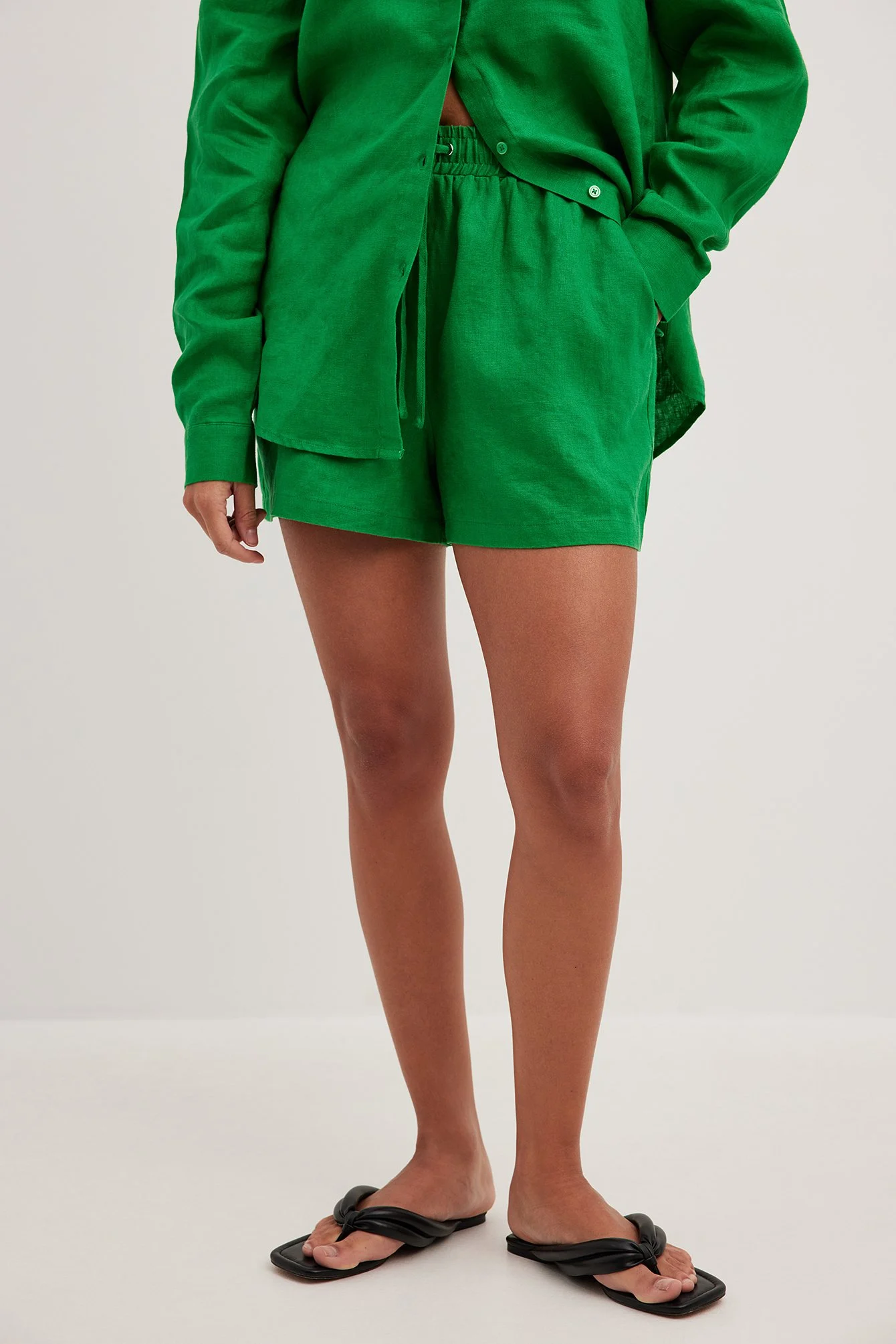 Leinen-Shorts mit elastischem Taillenbund