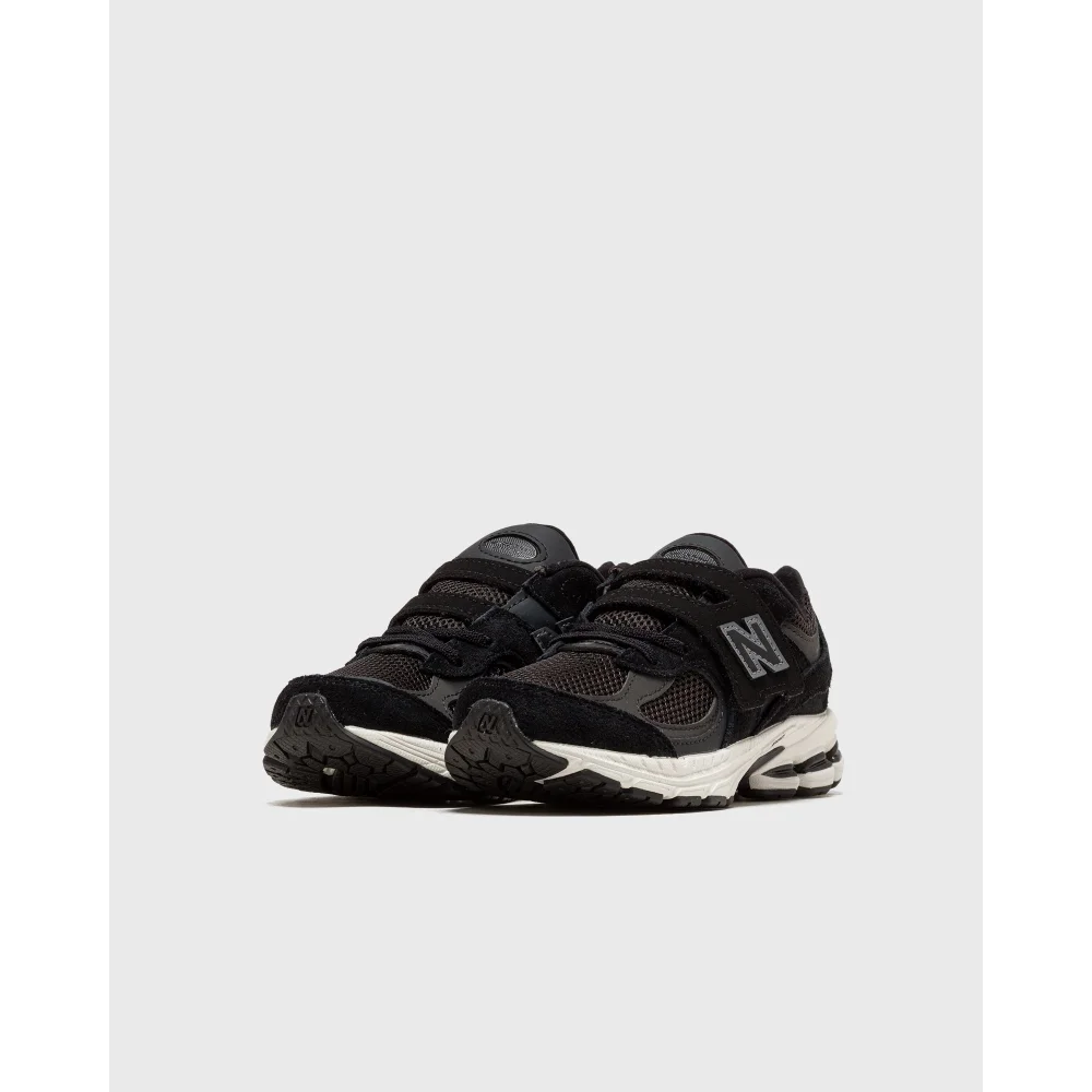 New Balance 2002R PV2002BK / schwarz