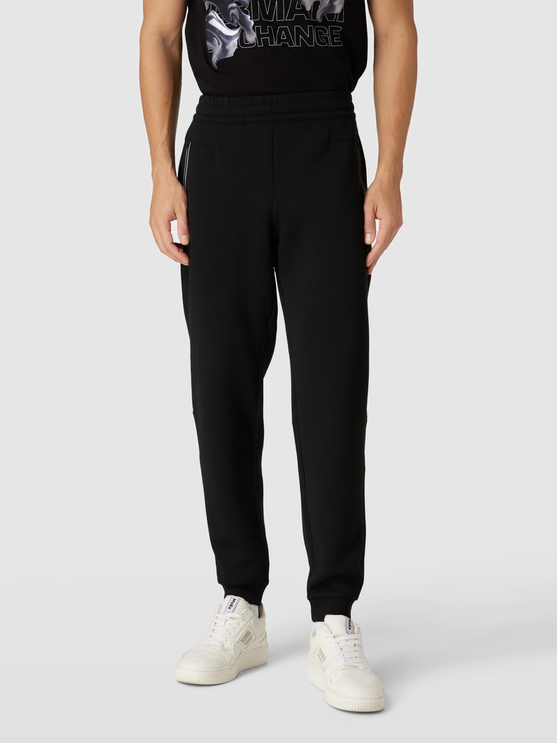 Sweatpants mit Eingrifftaschen in schwarz