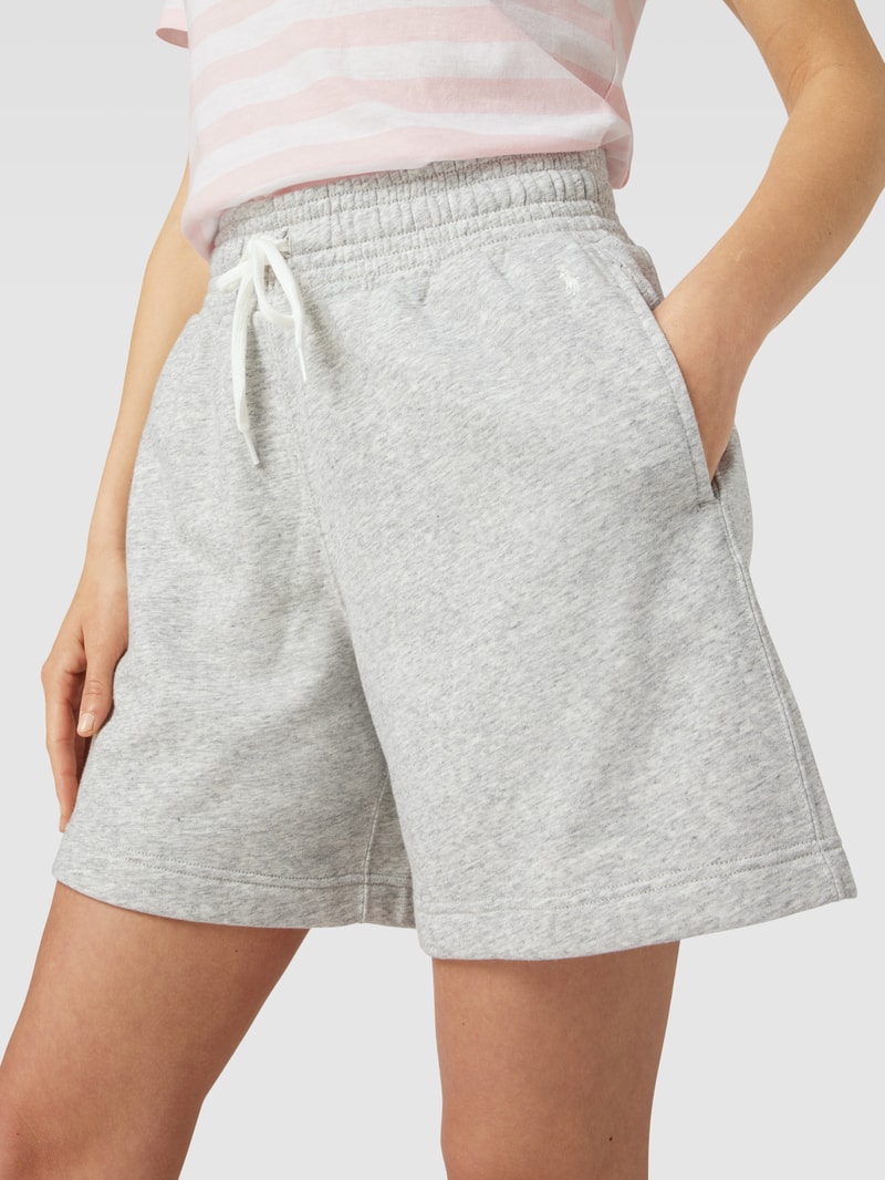 Sweatshorts mit elastischem Bund in stein