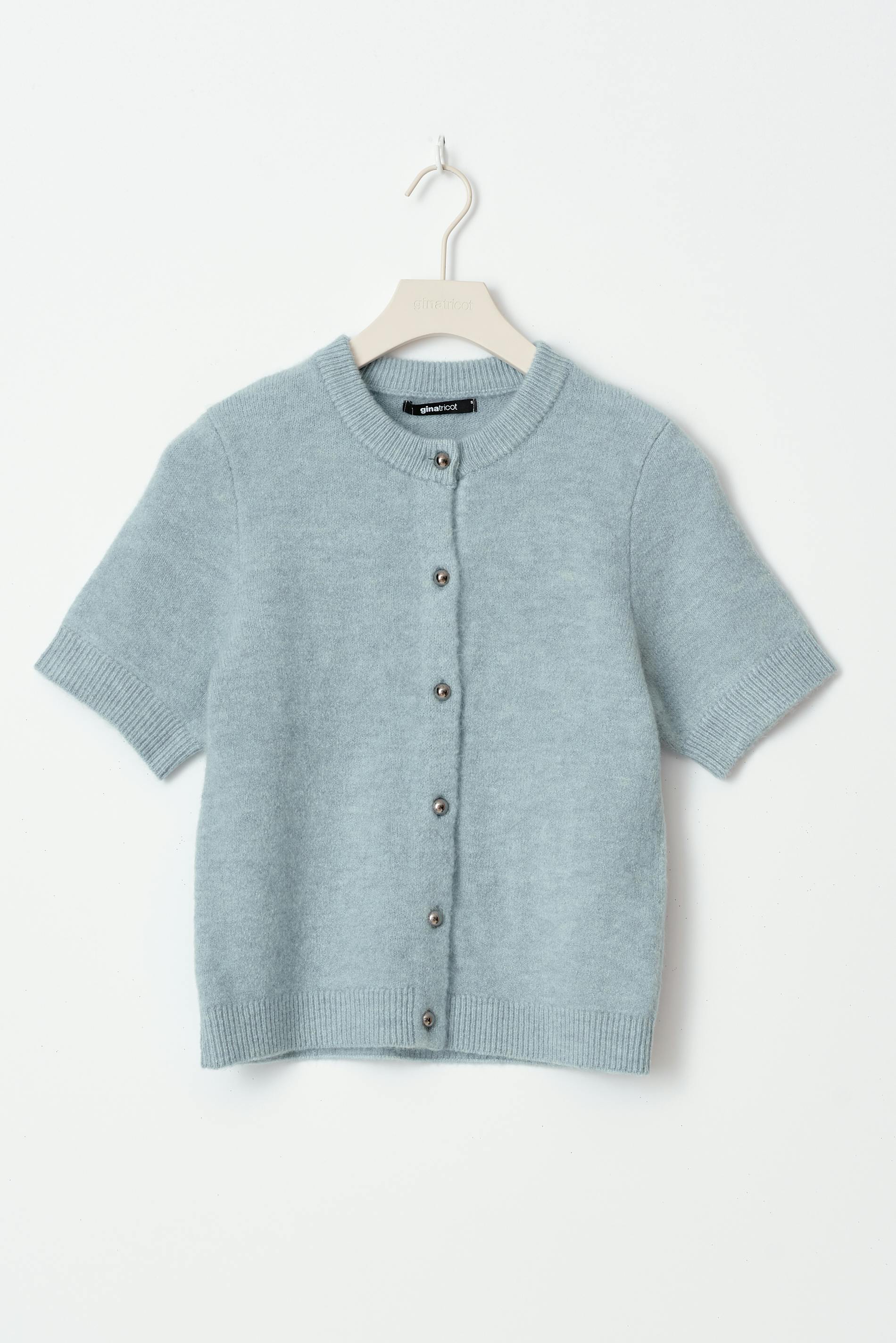 Knitted cardigan