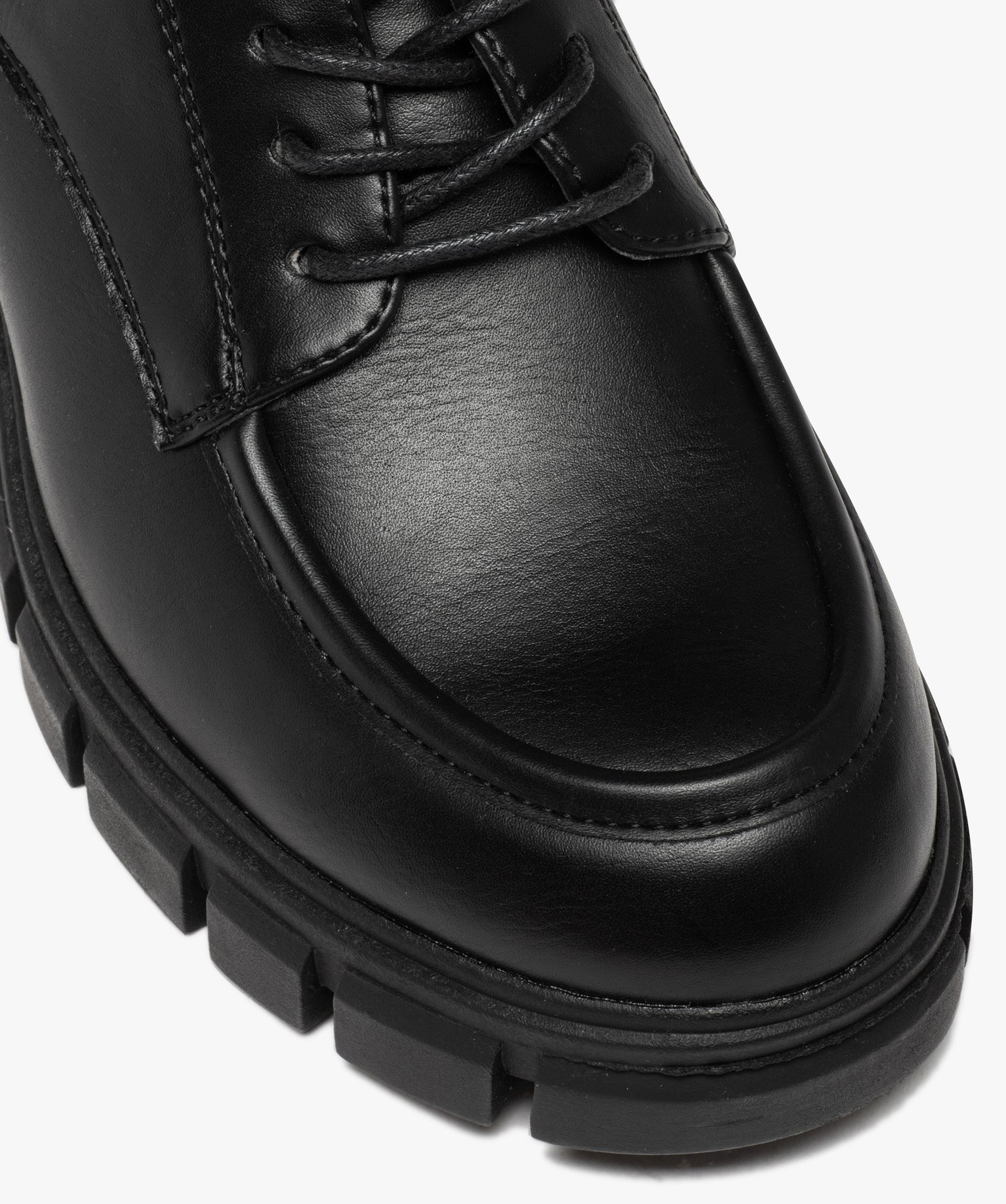 Derbies femme à talon large et semelle crantée noir | GEMO