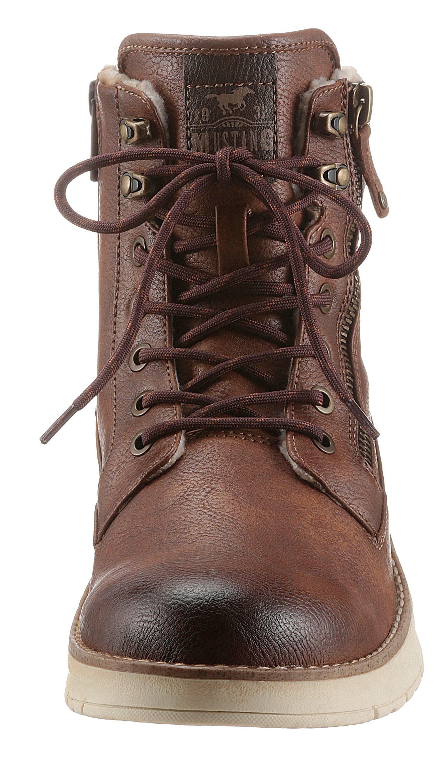 Mustang Shoes Schnürboots mit gepolsterter Innensohle