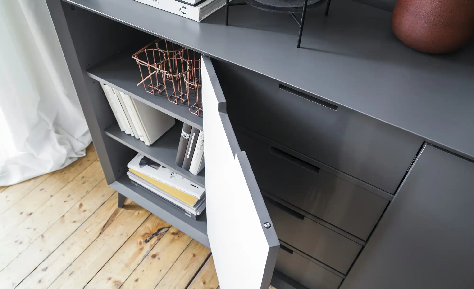 Highboard
