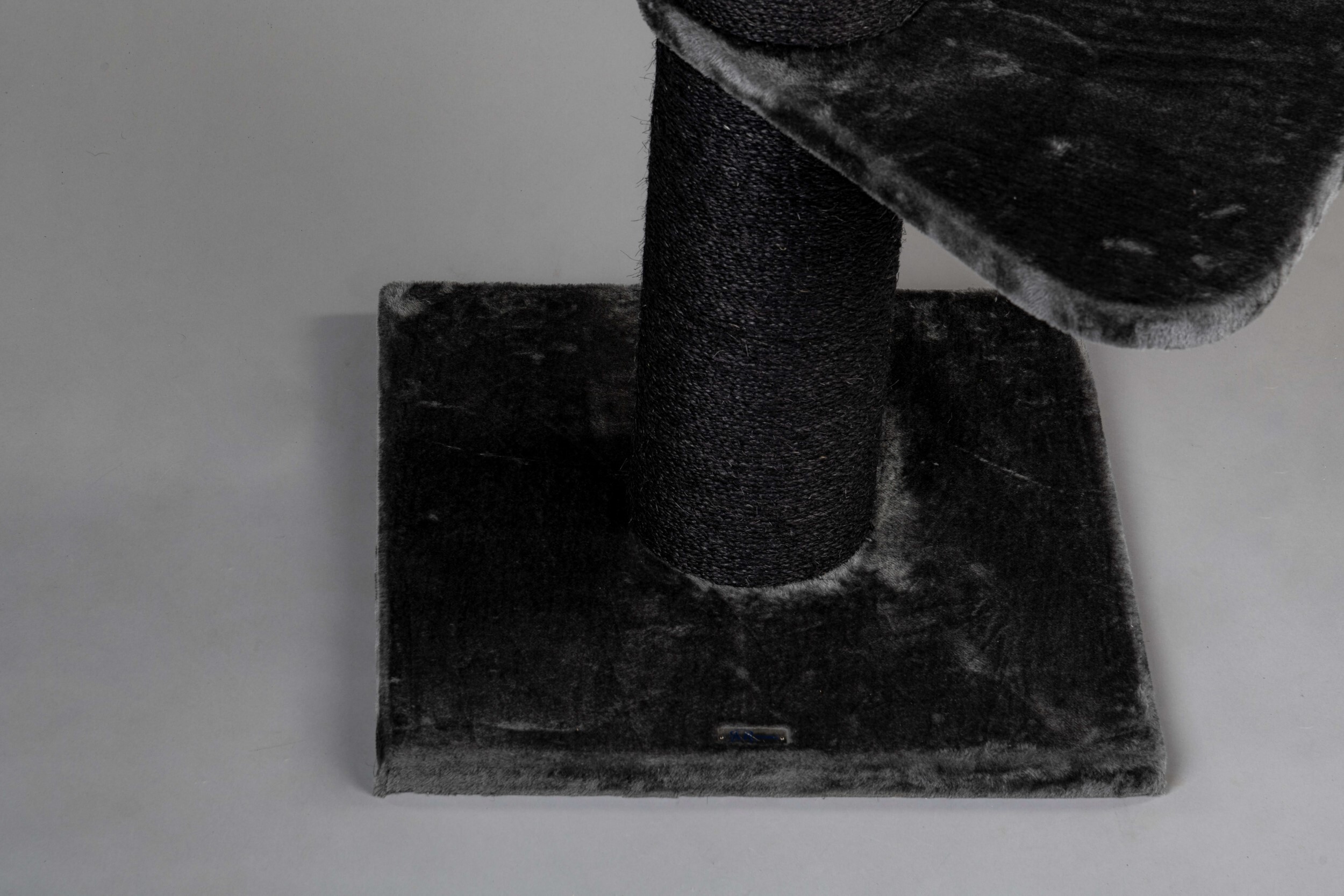 RHR Quality Kratzbäume RHR Quality Kratzbaum Maine Coon Tower anthrazit/ schwarz