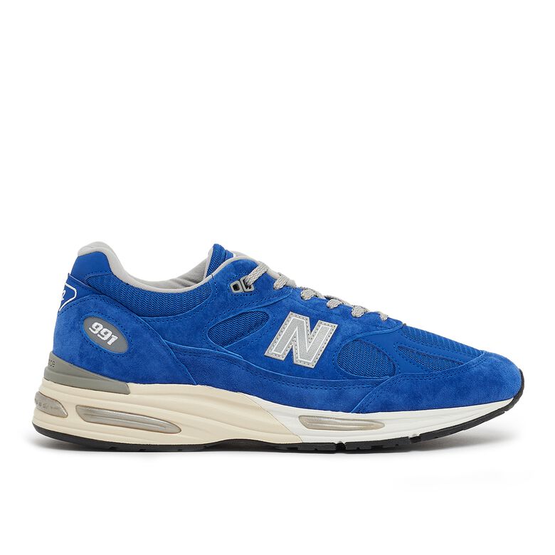 New Balance 991v2 