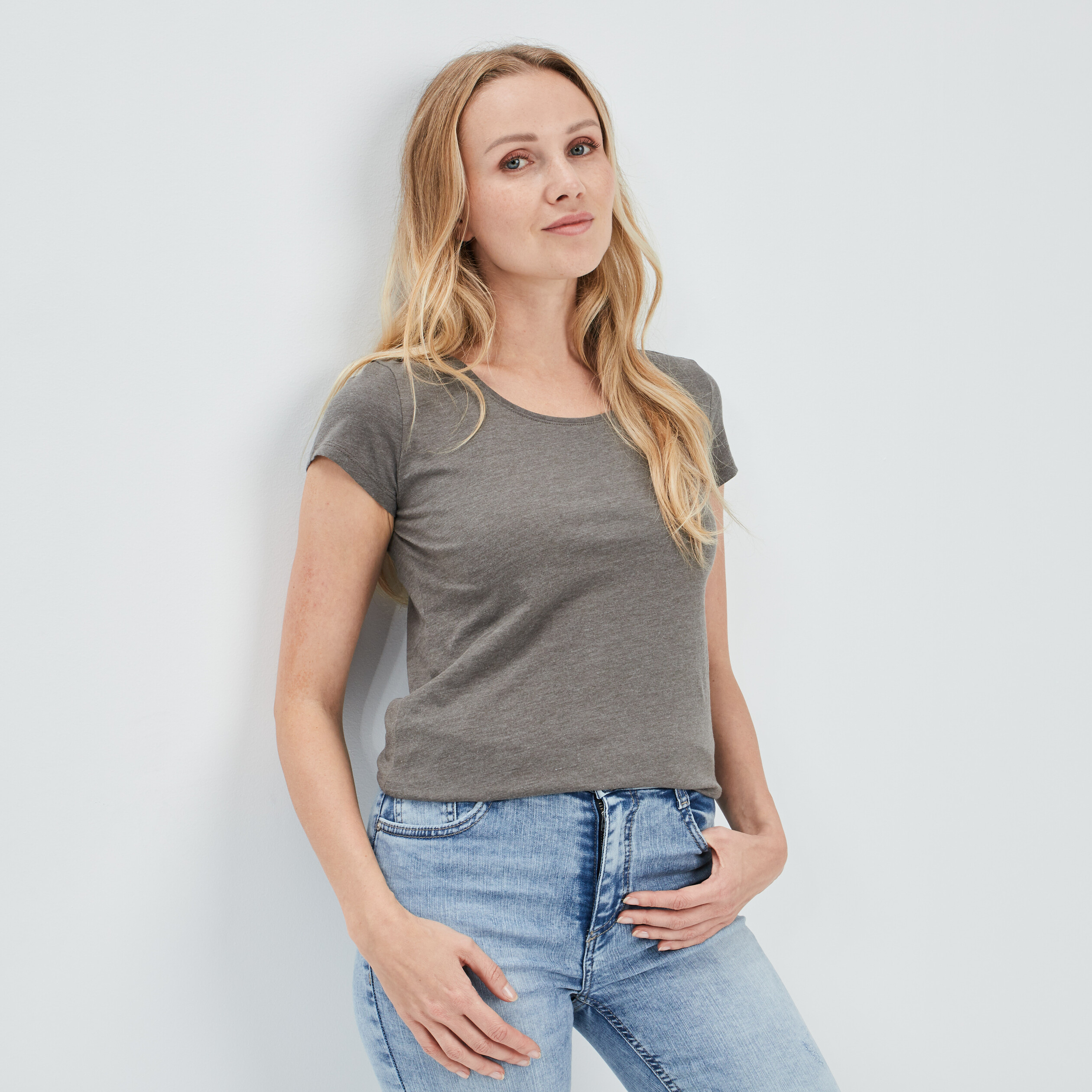 T-shirt manches courtes col rond vert kaki femme | La Halle