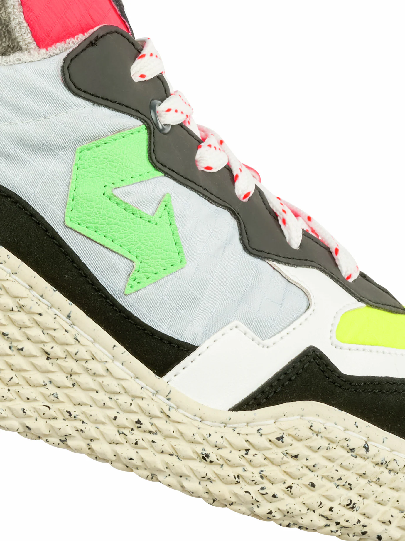 Leuchtendes-Beispiel-Sneaker