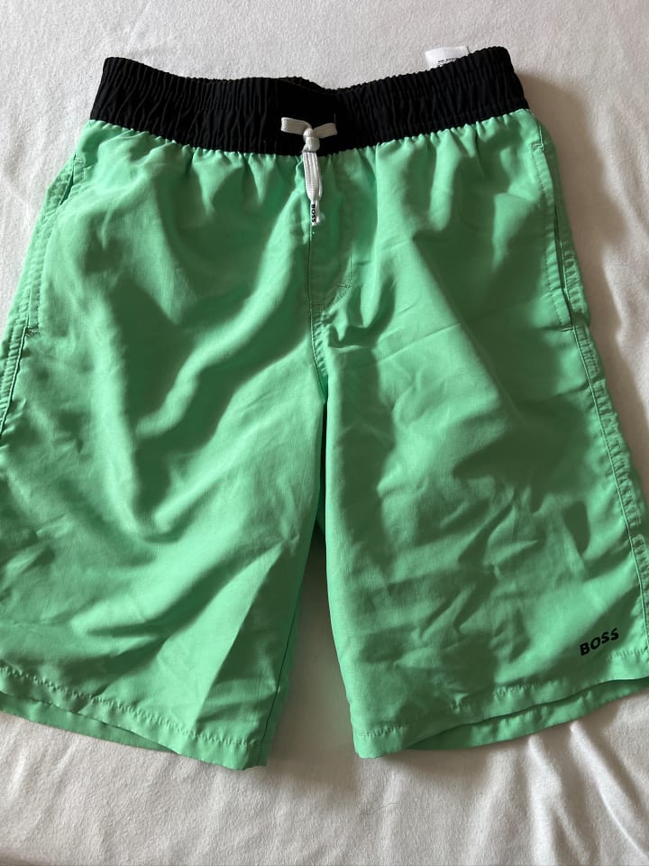 Hugo Boss Kids Badeshorts in Grün günstig kaufen 152