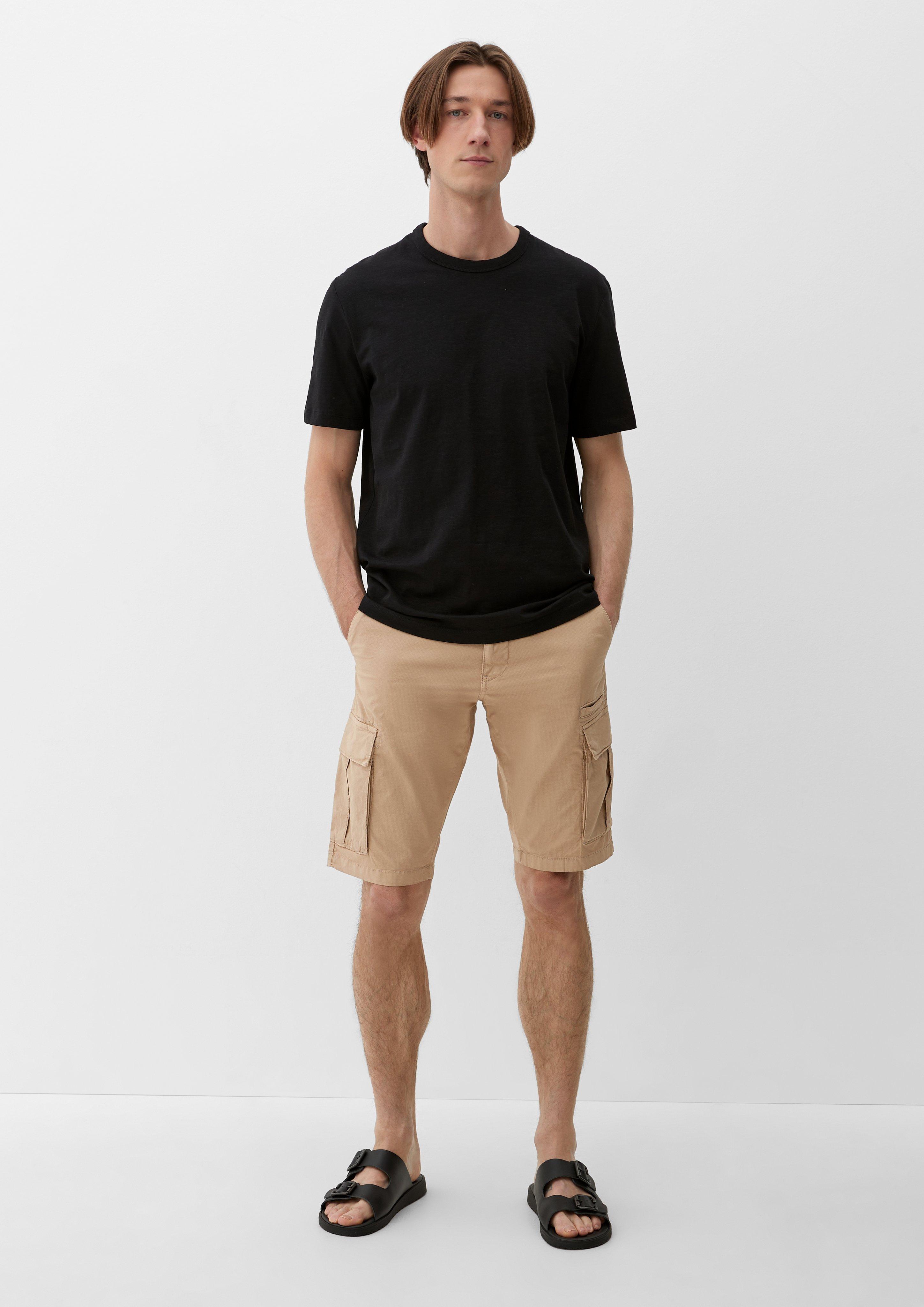 Relaxed: Bermuda mit Cargotaschen  2132921-8411