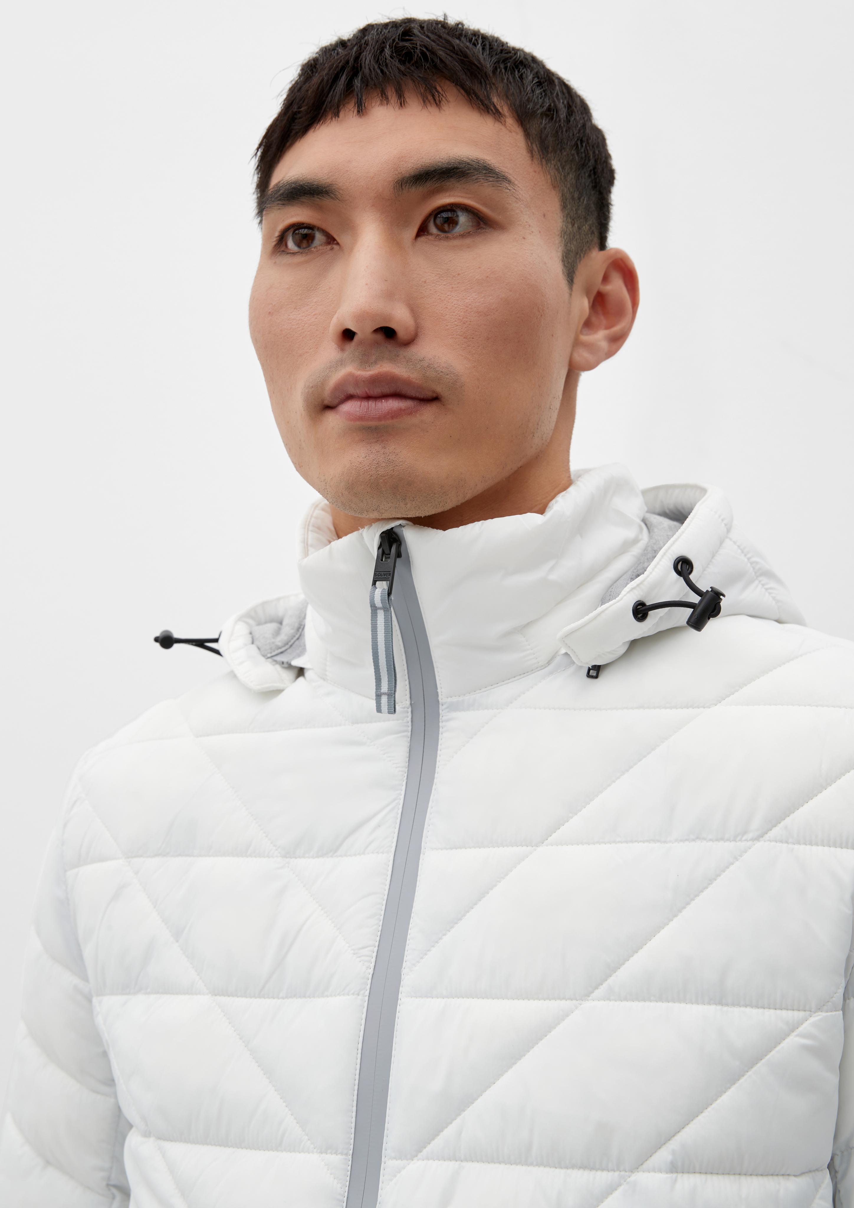Leichte Steppjacke mit gefütterter Kapuze  2125983-0120