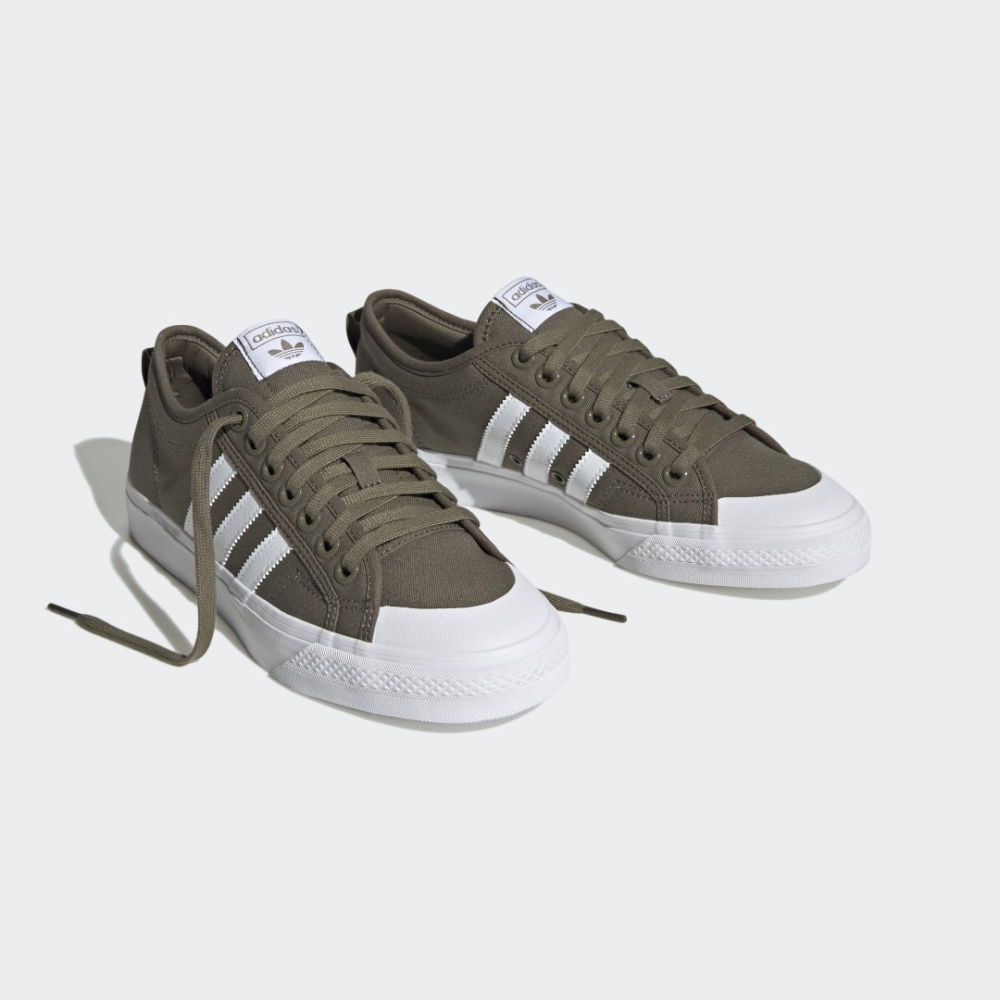 adidas Nizza HQ6763 / grün