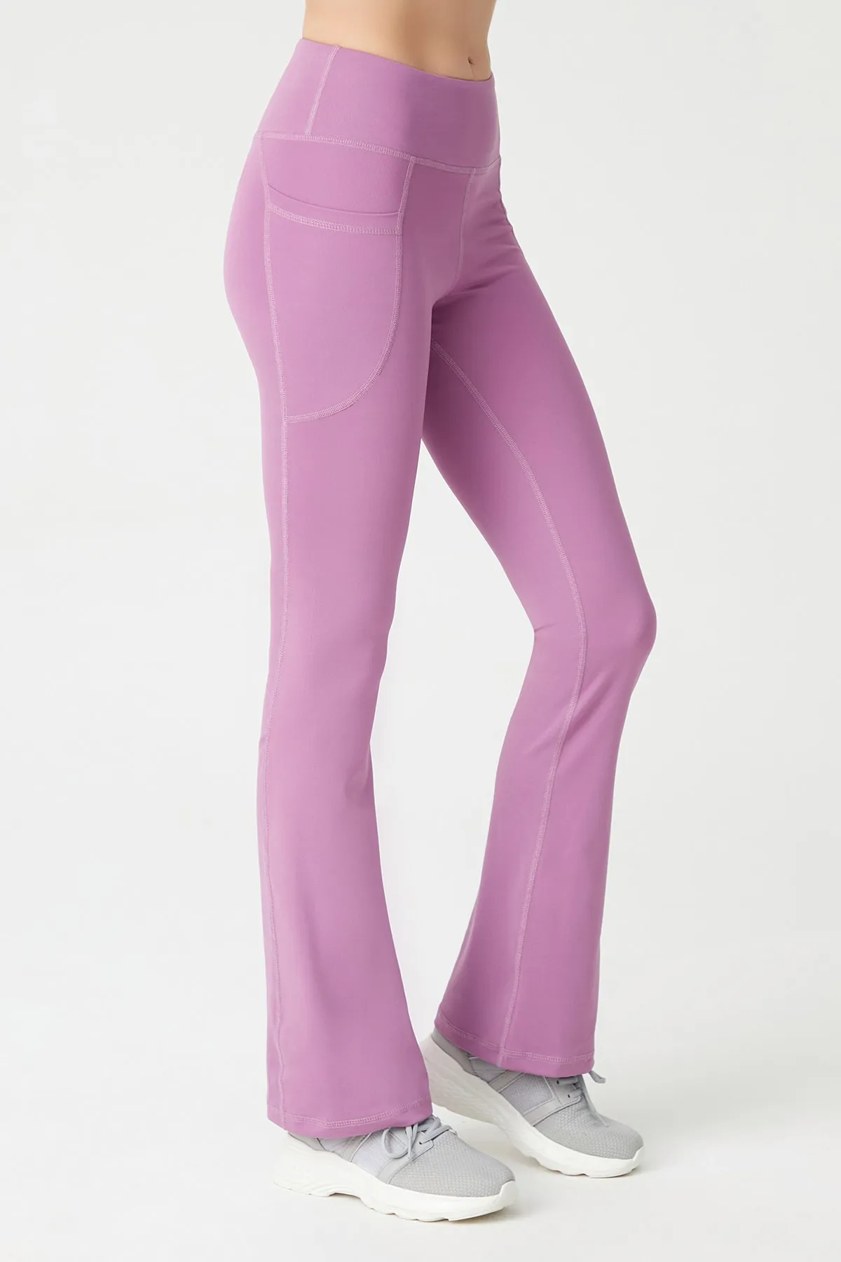 LOS OJOS  Lavendelfarbene, glättende Bootcut-Strumpfhose mit doppelter Tasche und ausgestelltem Bein für Damen mit hoher Taille