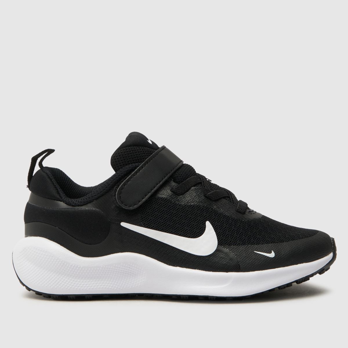 Črno-beli športni copati Nike Revolution 7 Junior