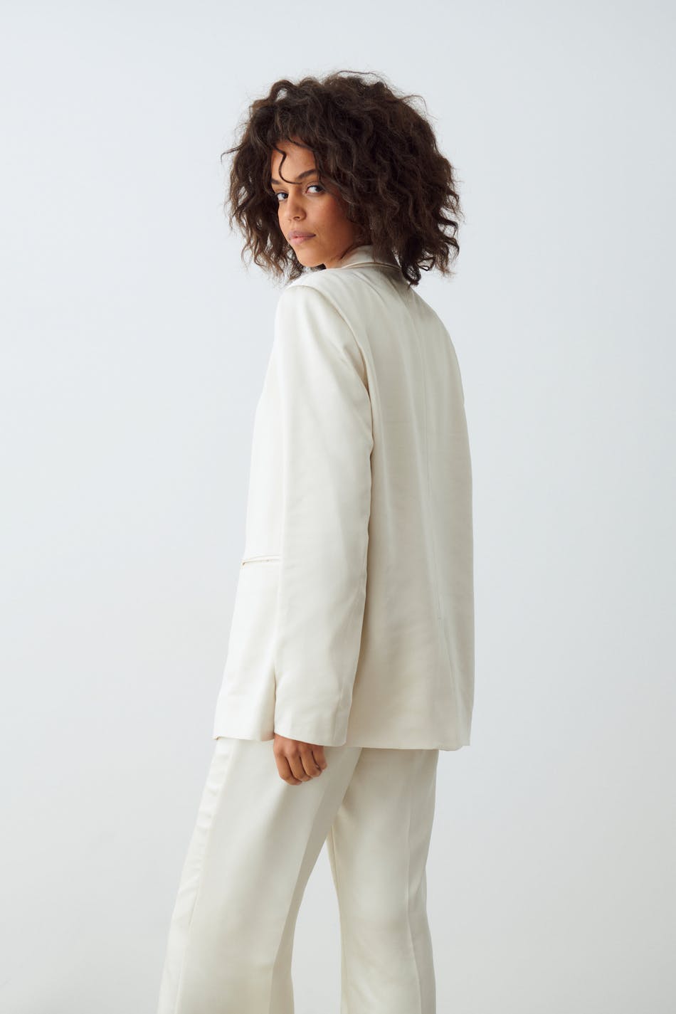 Sussi satin blazer