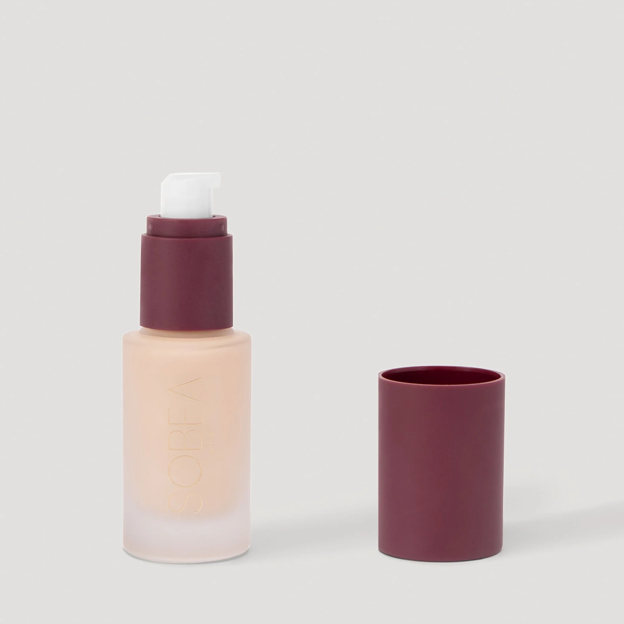 Base de maquillaje líquida ESSENTIAL