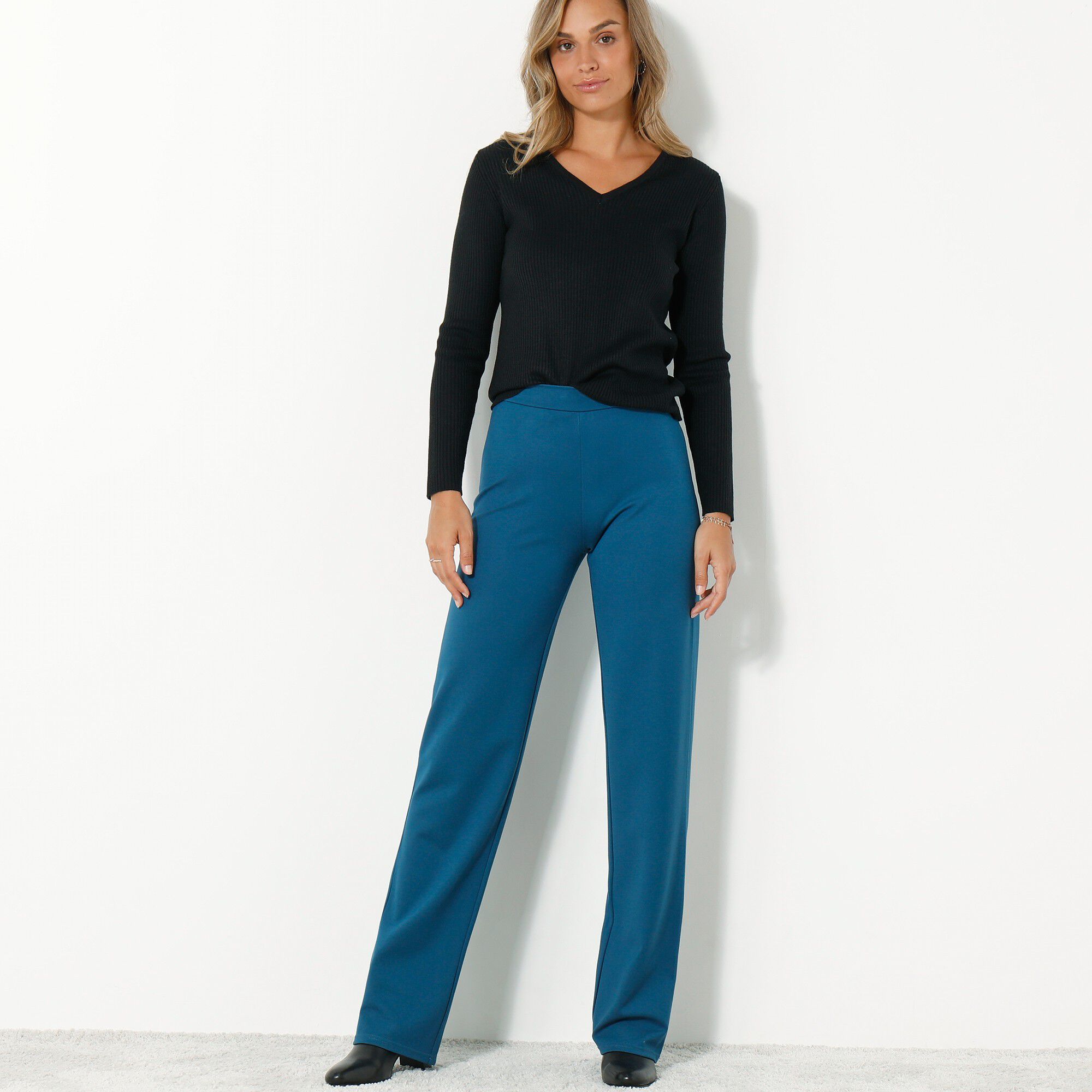 Pantalon droit large, maille milano