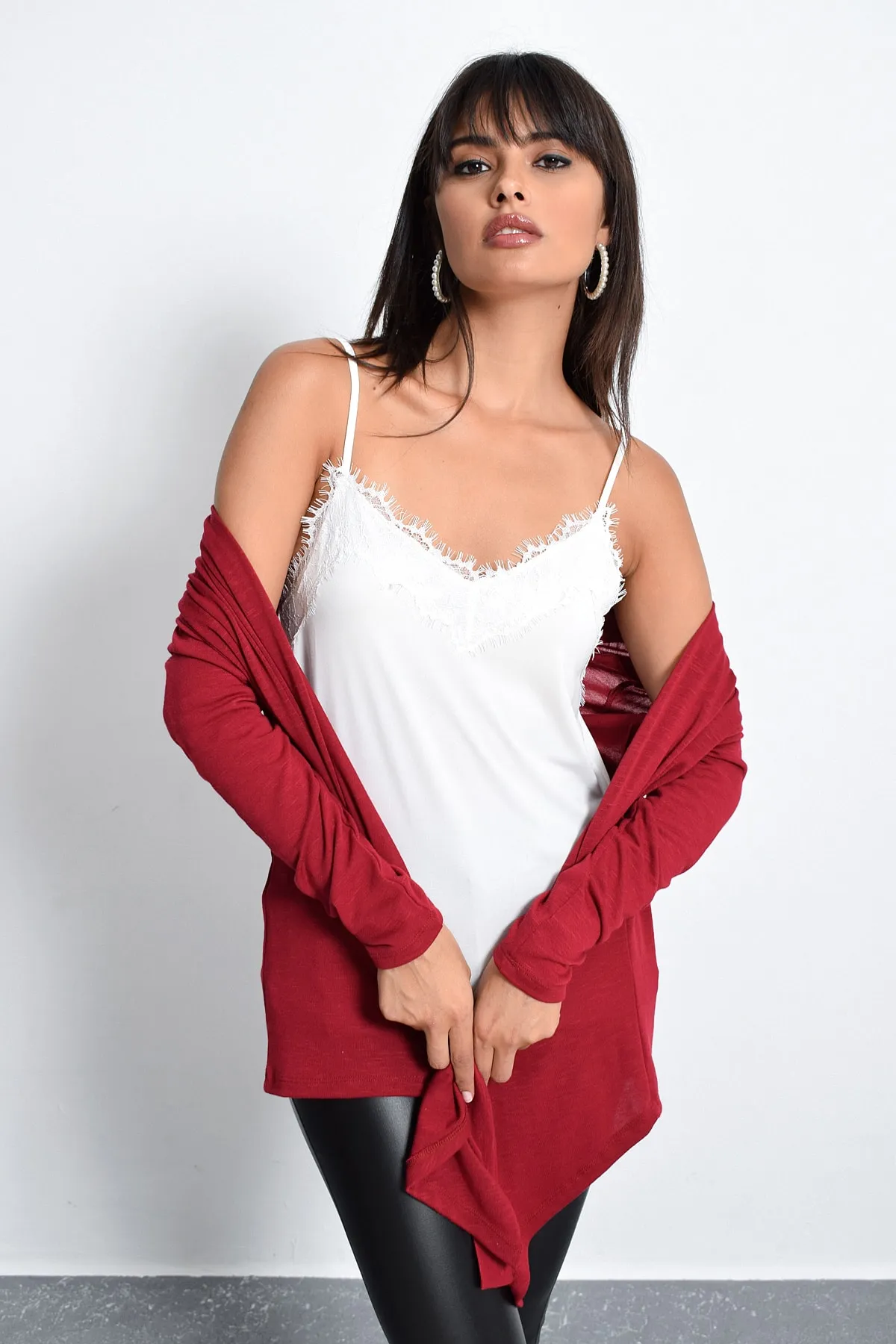 Cool & Sexy  Damen-Unterhemd aus weißer Spitze LPP5008