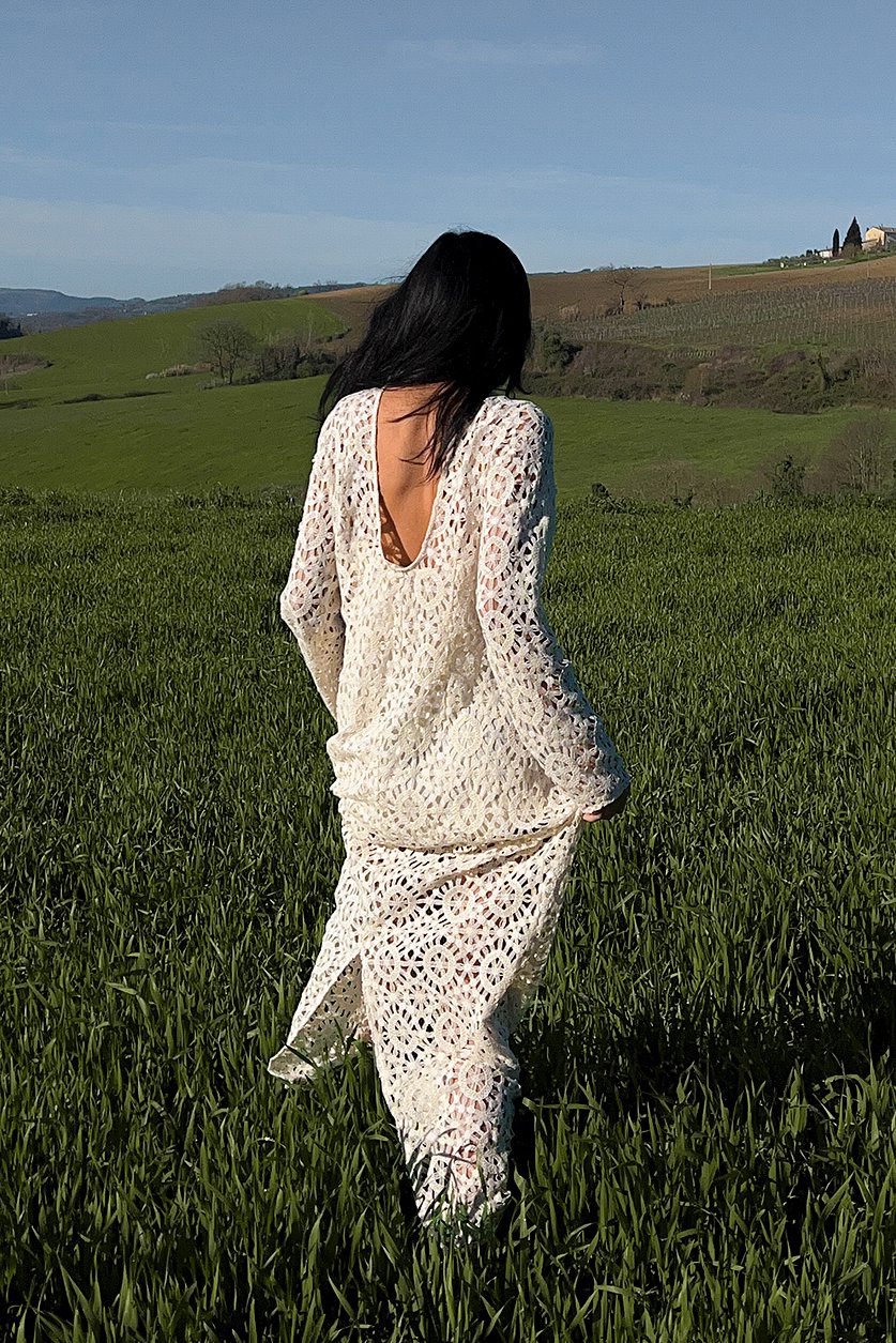 Gehäkeltes, gerade geschnittenes Maxikleid