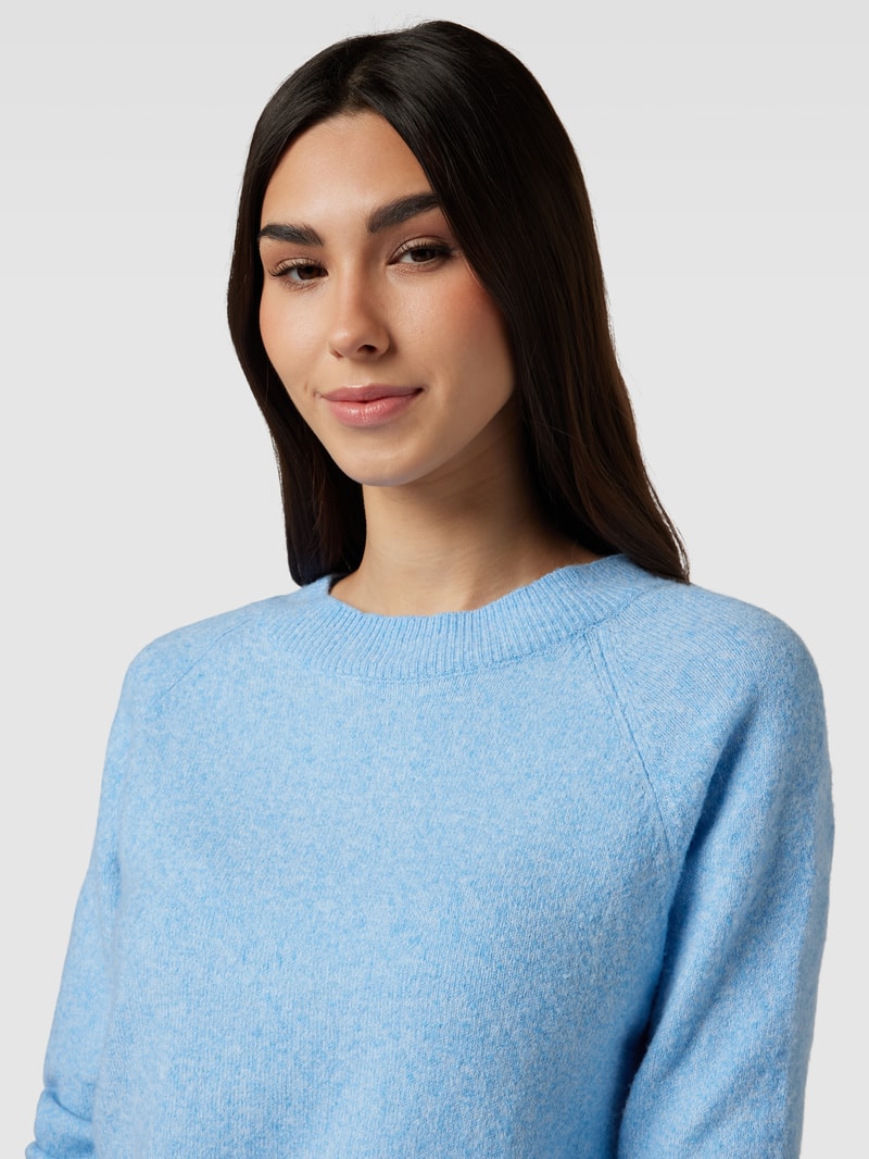 Strickpullover mit Rundhalsausschnitt Modell 'DOFFY' in hellblau