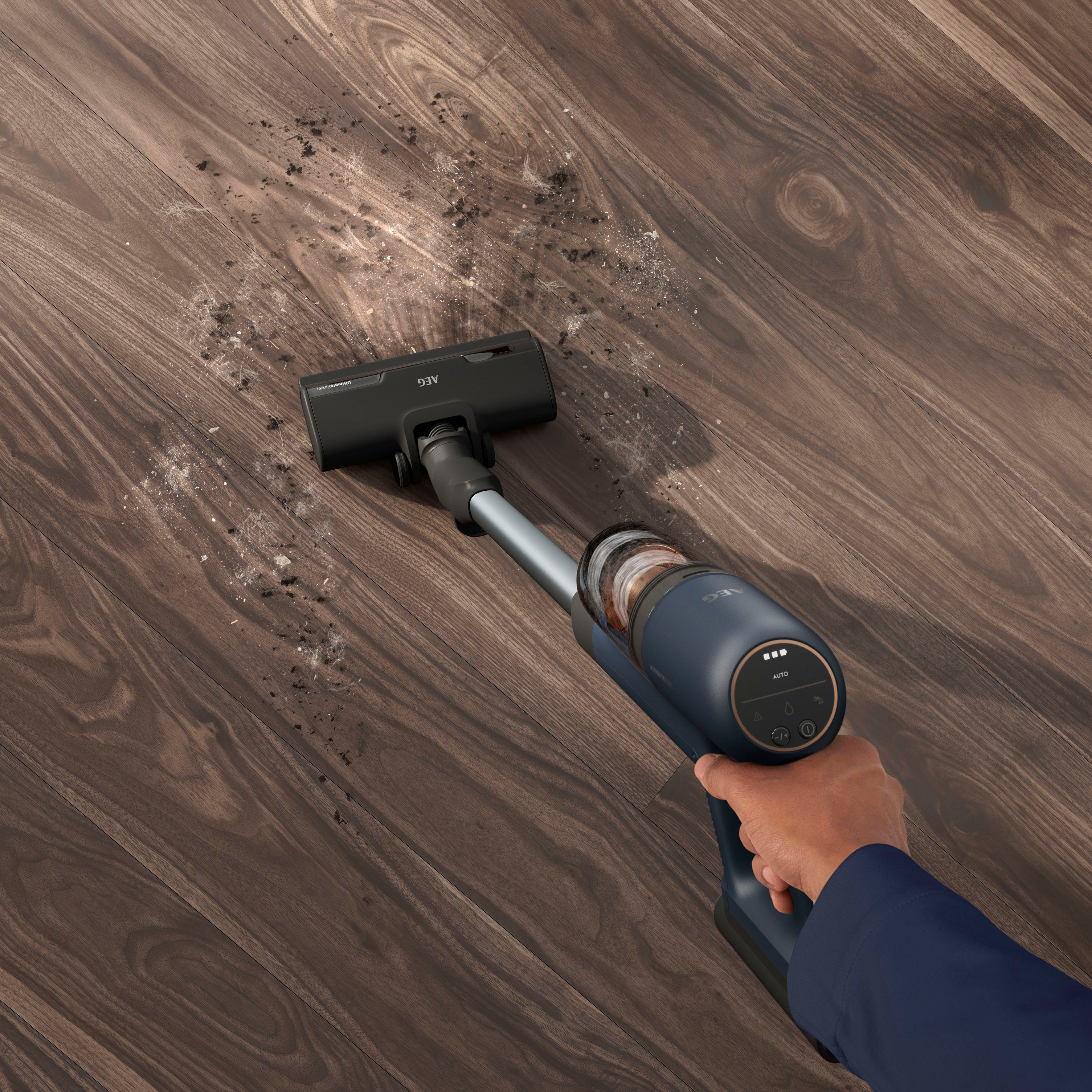 AEG Akku-Hand-und Stielstaubsauger ULTIMATE 7000 (AP71A142XN), beutellos, extrem leicht 2,2 kg, 60 % Recyclingmaterial, bis zu 50 Min. Laufzeit