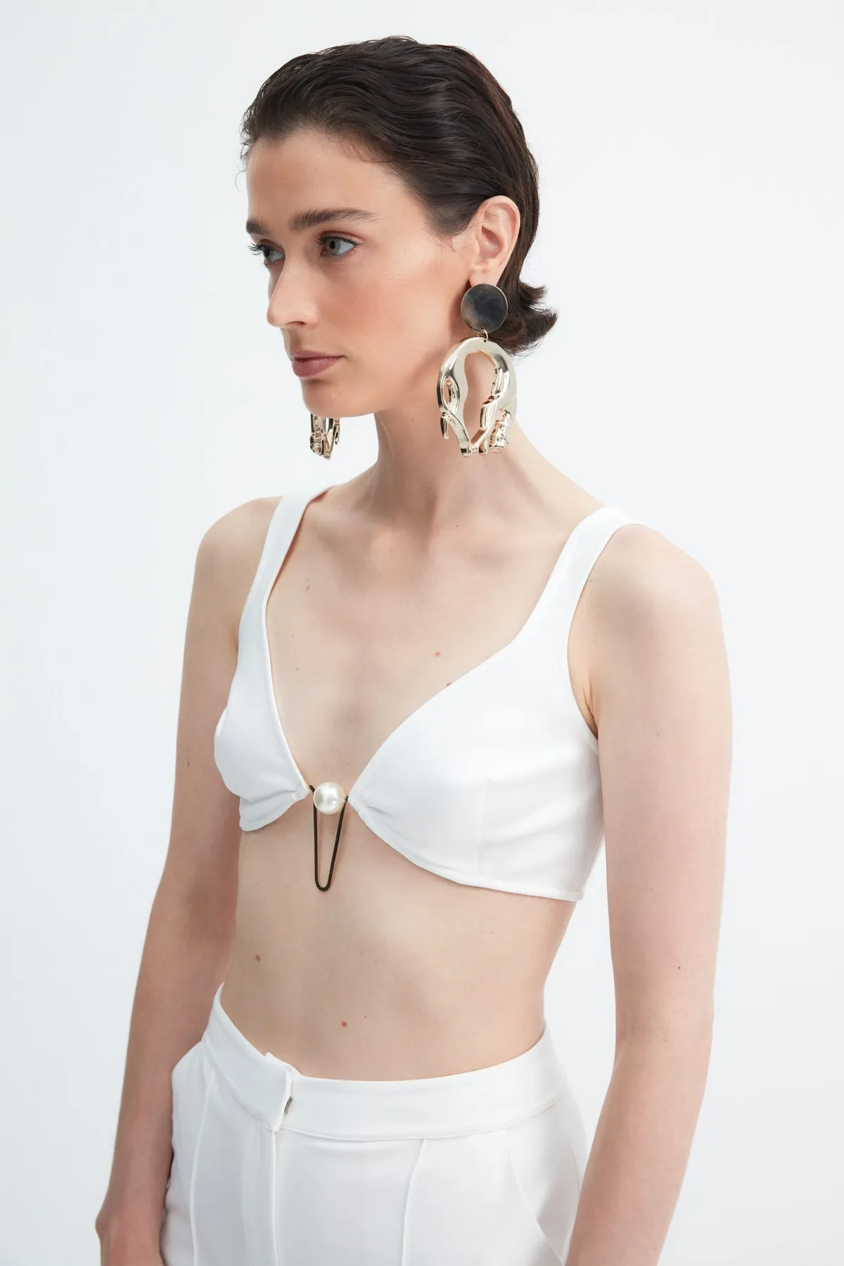 Trendyol Collection  X Zeynep Tosun Ecru Inci Accessoire Detailliertes gebundenes Bustier TPRAW23BS00064