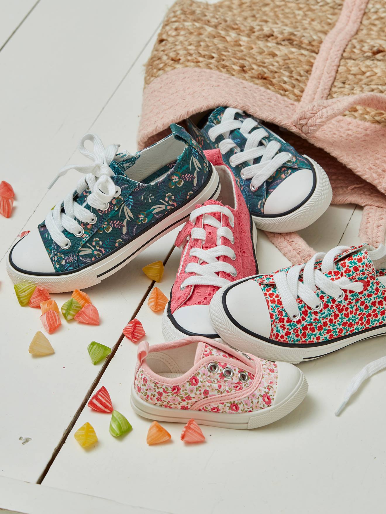 Vertbaudet Mädchen Stoff-Sneakers mit Reißverschluss - grün bedruckt/tropical