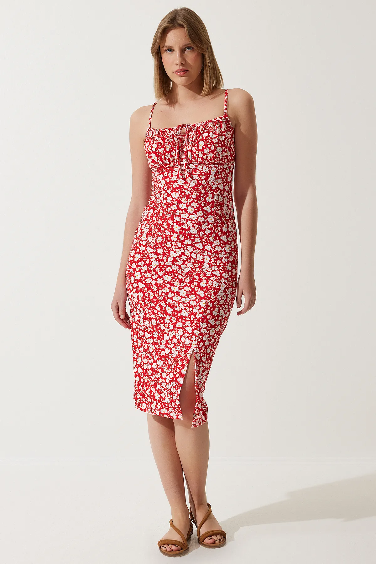 Happiness İstanbul  Rotes, geblümtes, geschlitztes Sommer-Strickkleid für Damen CI00029