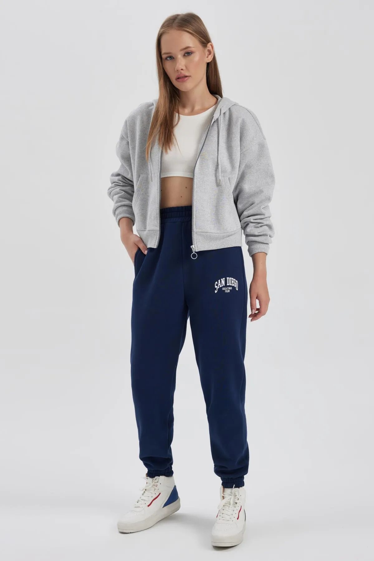 DeFacto  Jogginghose mit coolem Aufdruck Modell Z7072az23wn