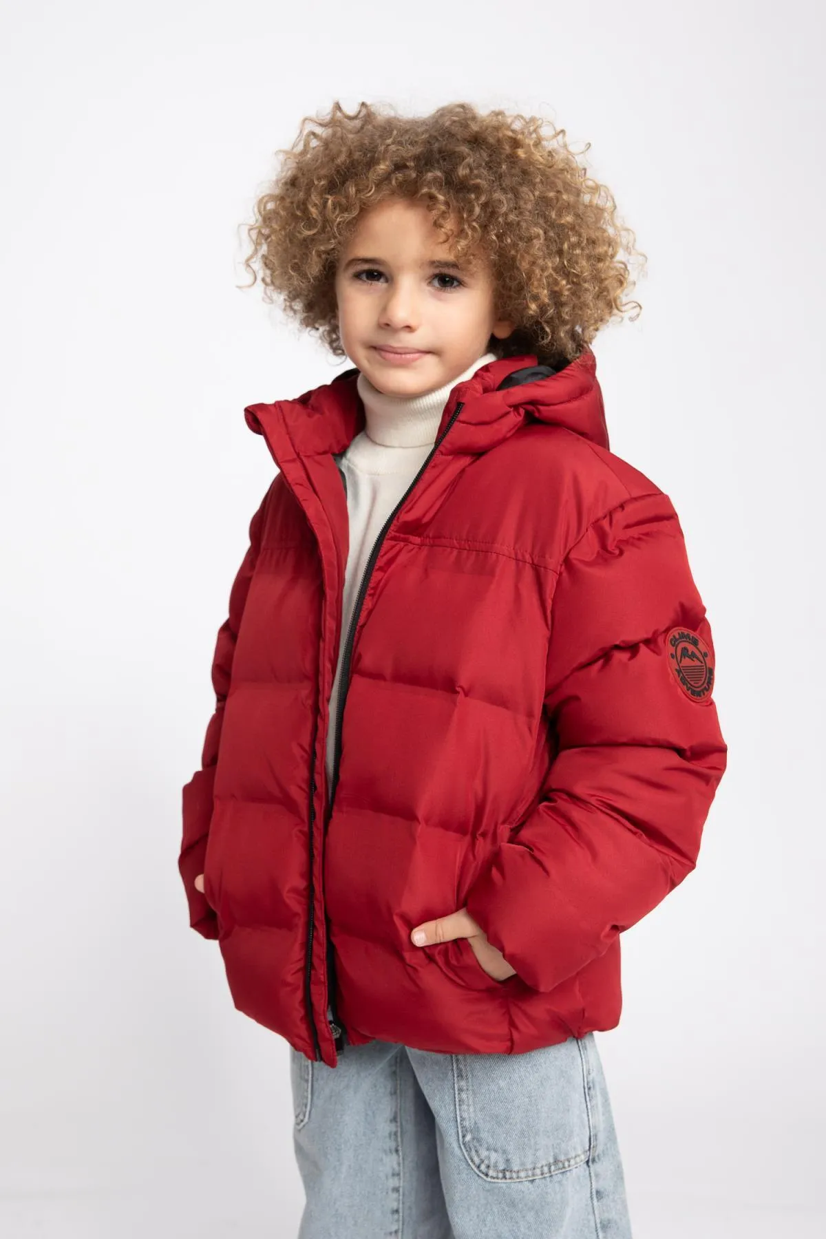 DeFacto  Wasserabweisende Pufferjacke mit Kapuze für Jungen A2246a823wn