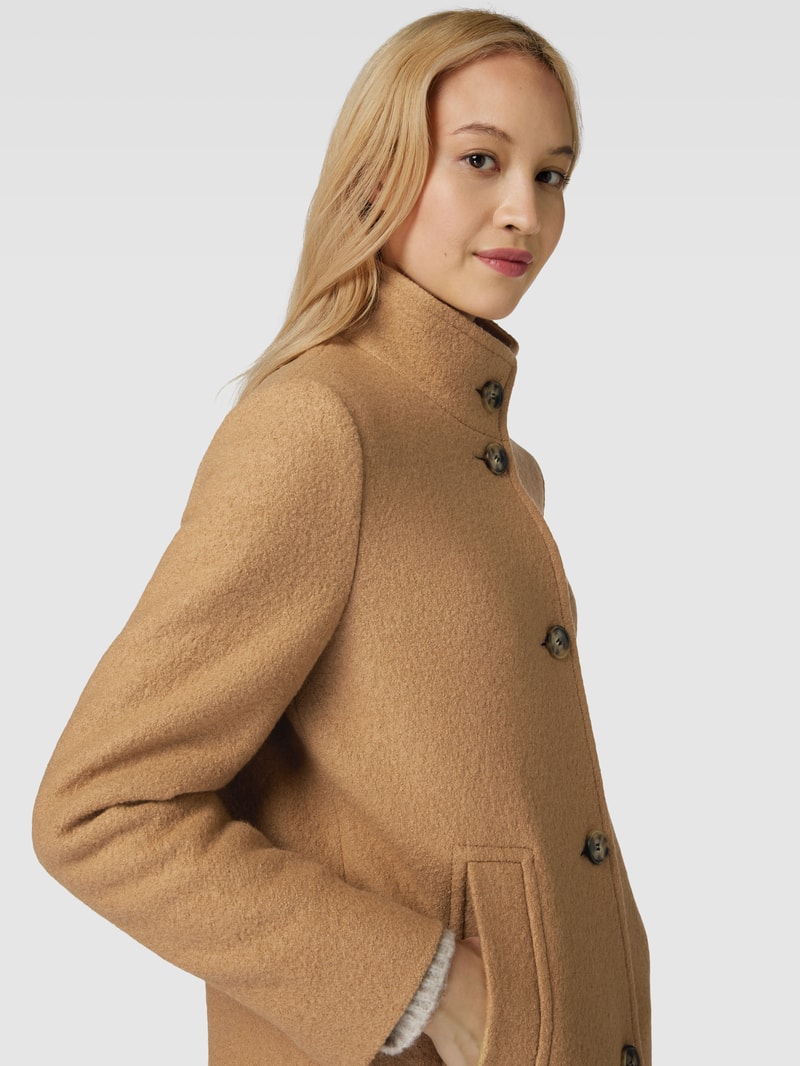Mantel mit Stehkragen in camel
