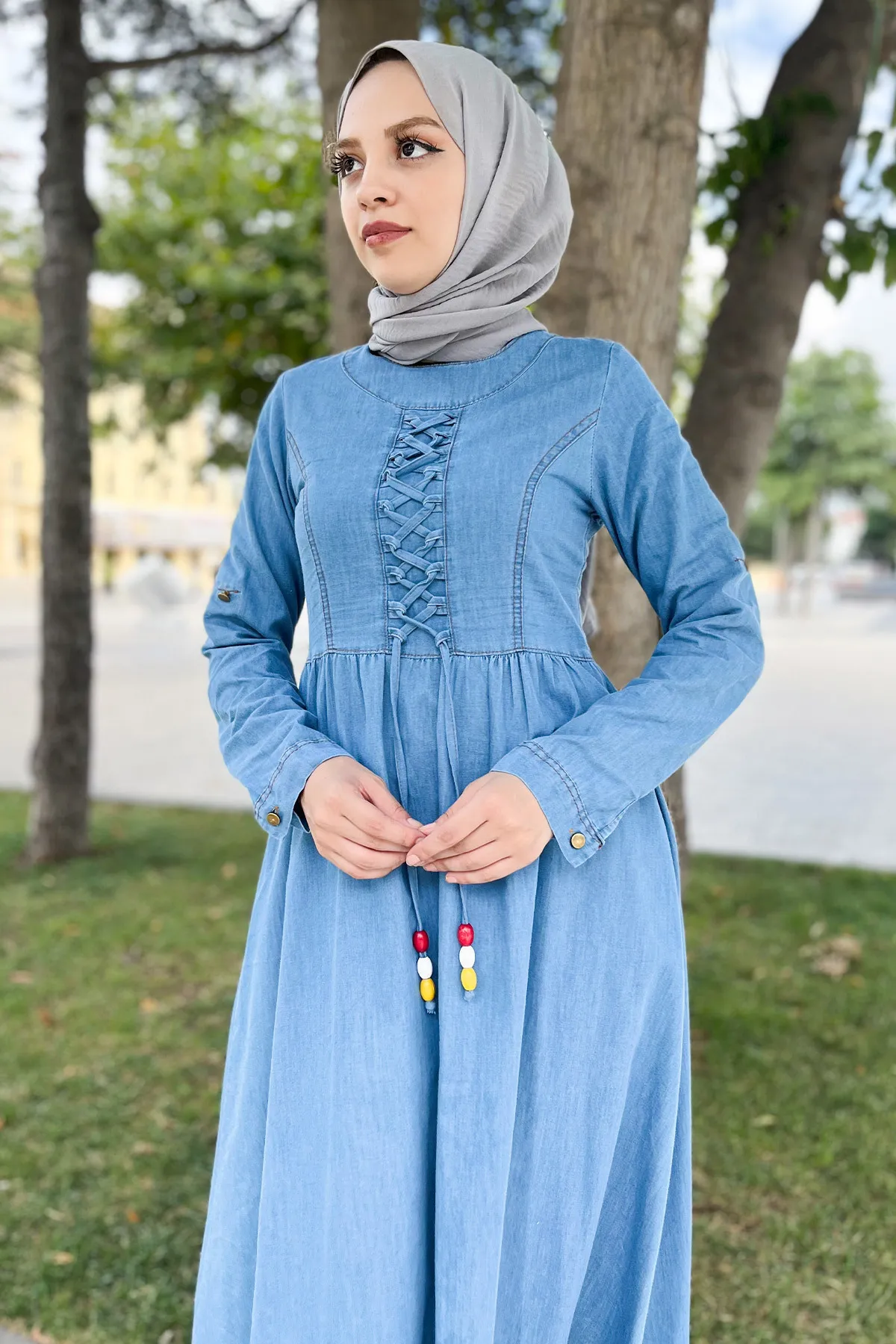 Tesettür Dünyası  Vorne geschnürtes Hijab-Jeanskleid Tsd220833 Hellblau