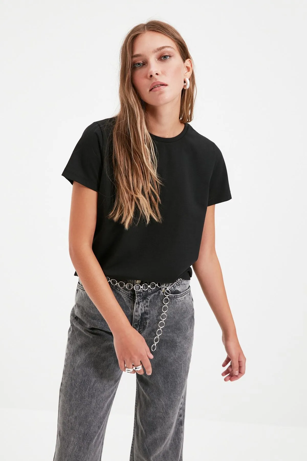 Trendyol Collection  Mehrfarbiges 2er-Pack Strick-T-Shirts aus 100 % Baumwolle, Single-Jersey, Rundhalsausschnitt, TWOSS20TS0141