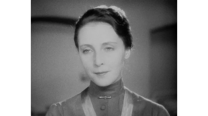 Mädchen in Uniform