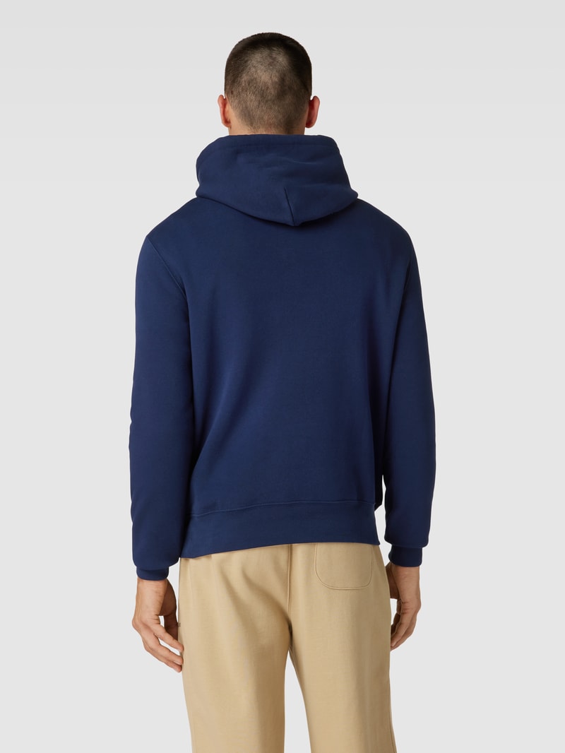 Hoodie mit Label-Print in marineblau