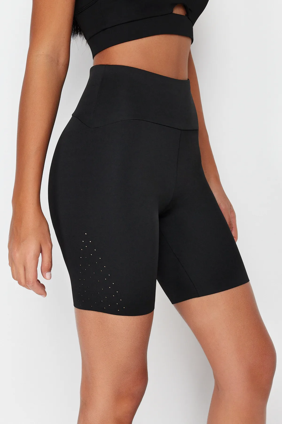 Trendyol Collection  Schwarze Extra Recovery Micro Hole Strick-Sport-Leggings für Radfahrer/Biker/kurze Bikerhose THMSS24TY00012