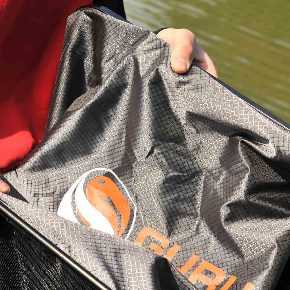 Iskukori, kansainvälinen guruottelu 4m