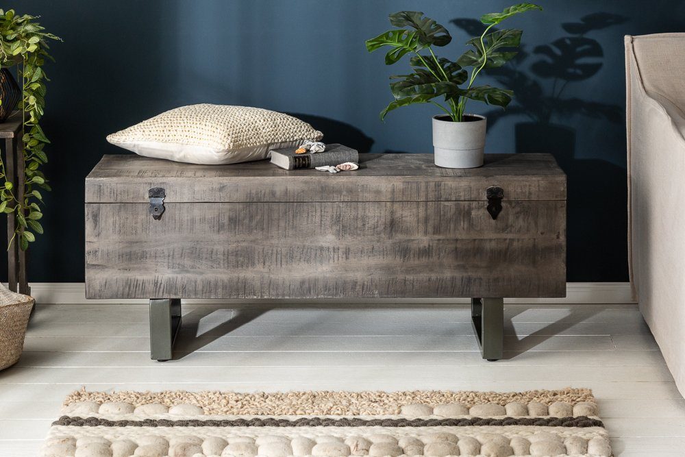 riess-ambiente Couchtisch FACTORY LOFT 115cm grau, Truhe · Sitzbank · Massivholz · Metall · mit Fach · Industrial