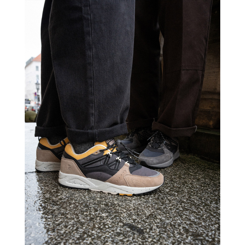 Karhu x Knirps Fusion 2.0 Shitty Weather Pack F804161 / schwarz