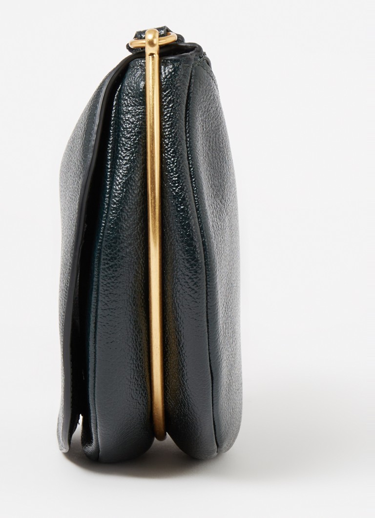 Bolsa transversal Wandler Kate feita de couro.