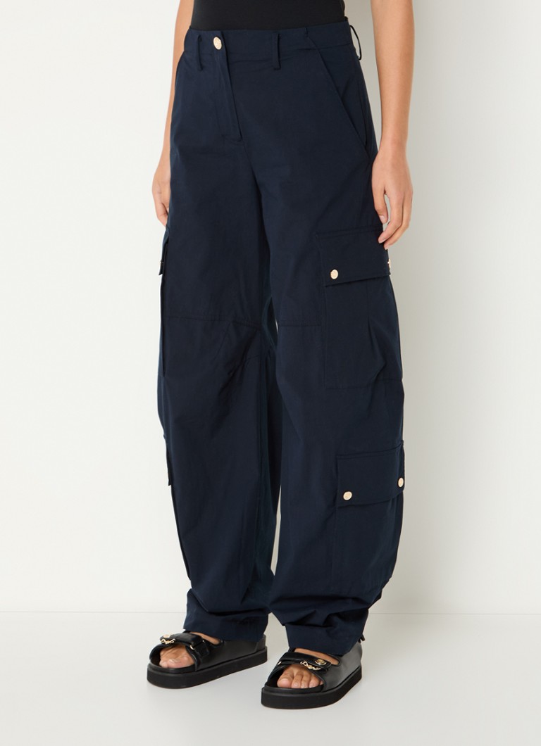 Pantaloni cargo a vita alta e gamba dritta di Maje con tasche a patta.