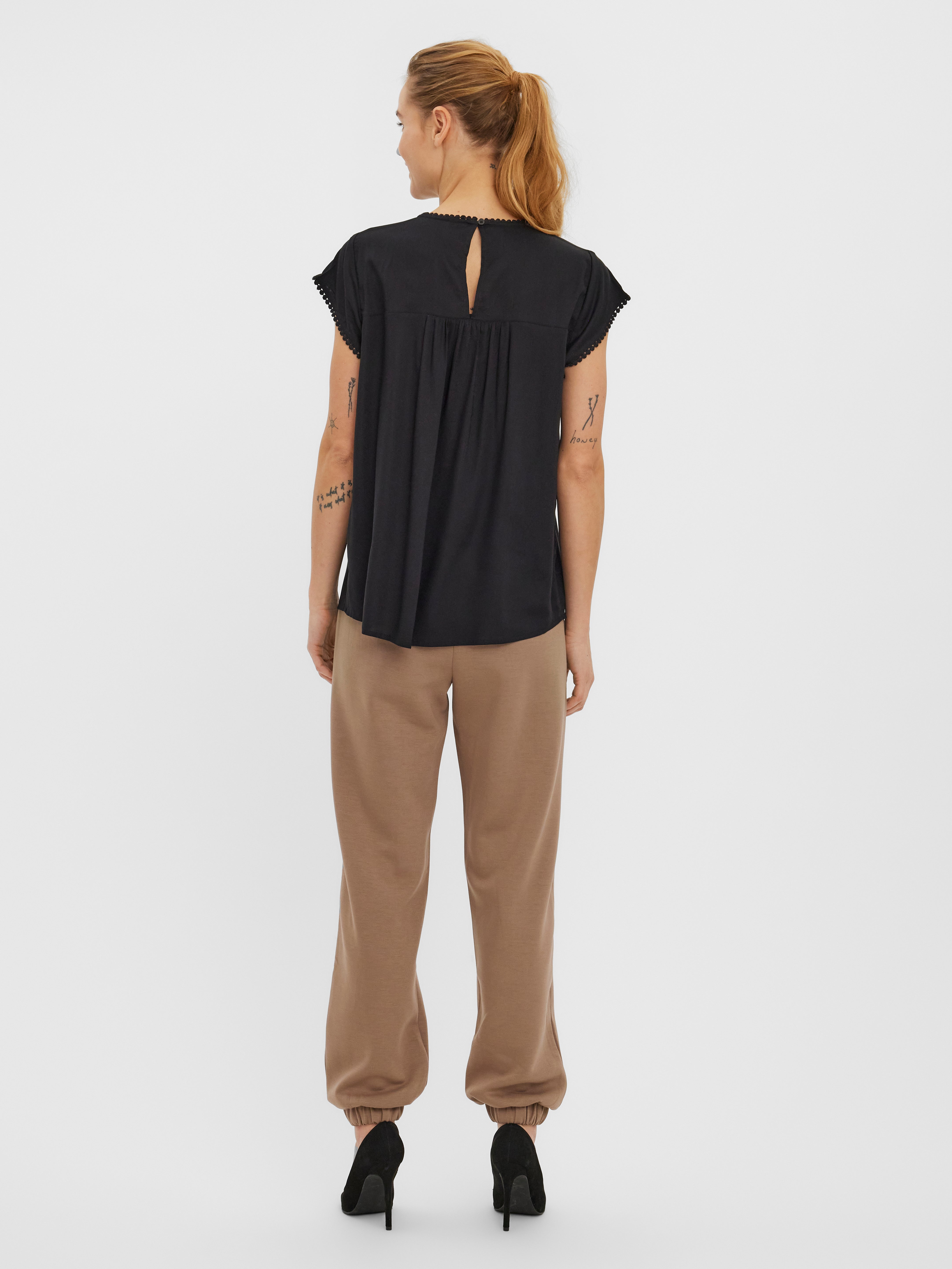 VMDEBBIE Top