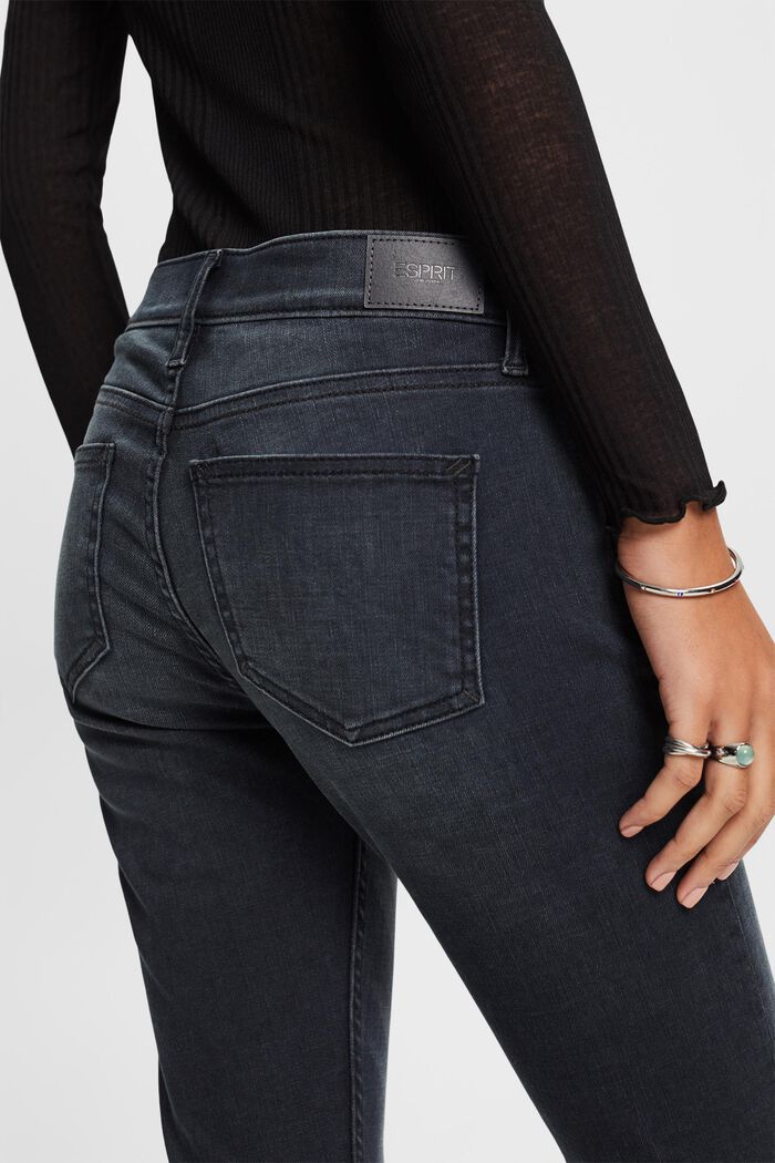 Bootcut-Jeans mit mittelhohem Bund