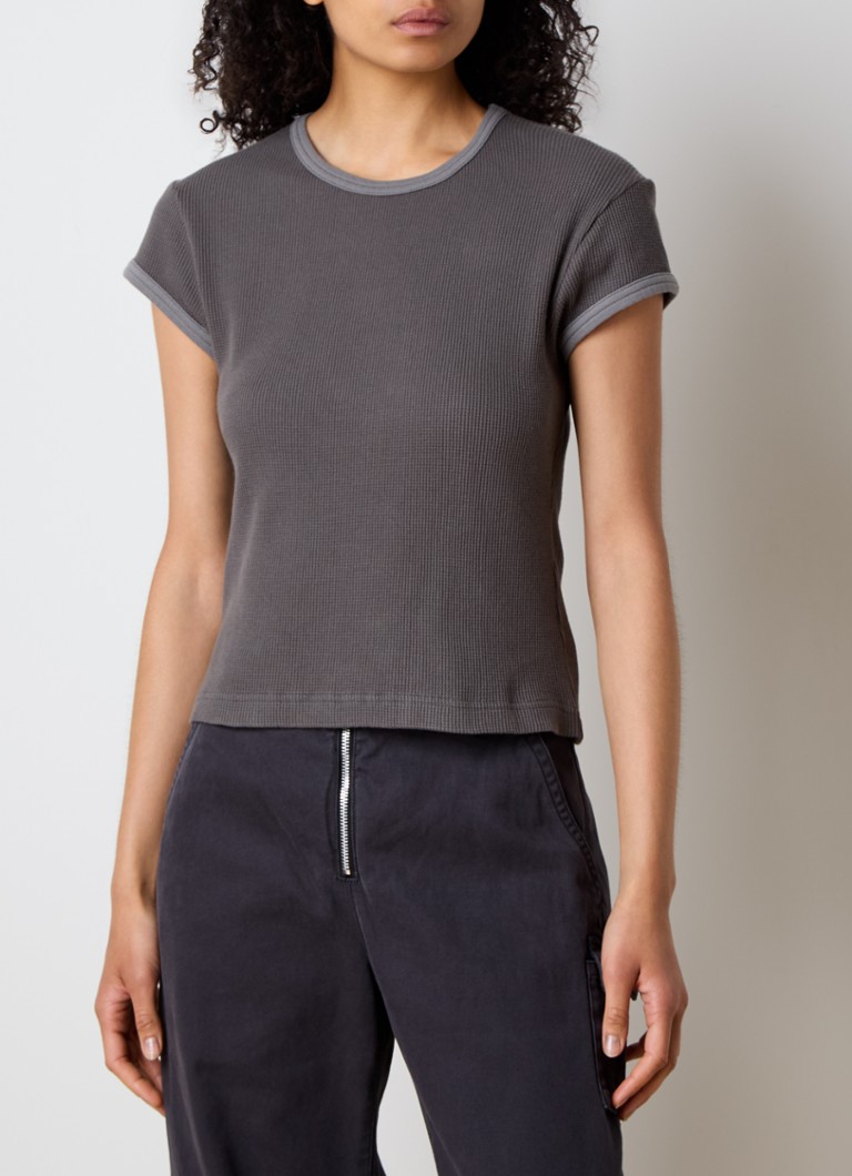Acne Studiosin teksturoitu t-paita
