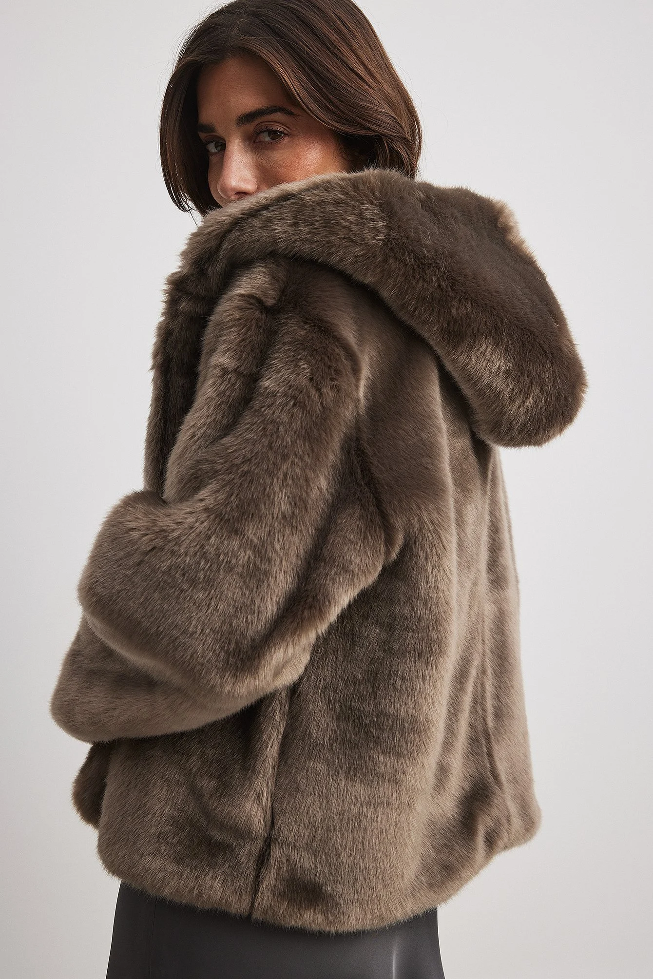 Kapuzenjacke mit Kunstpelz
