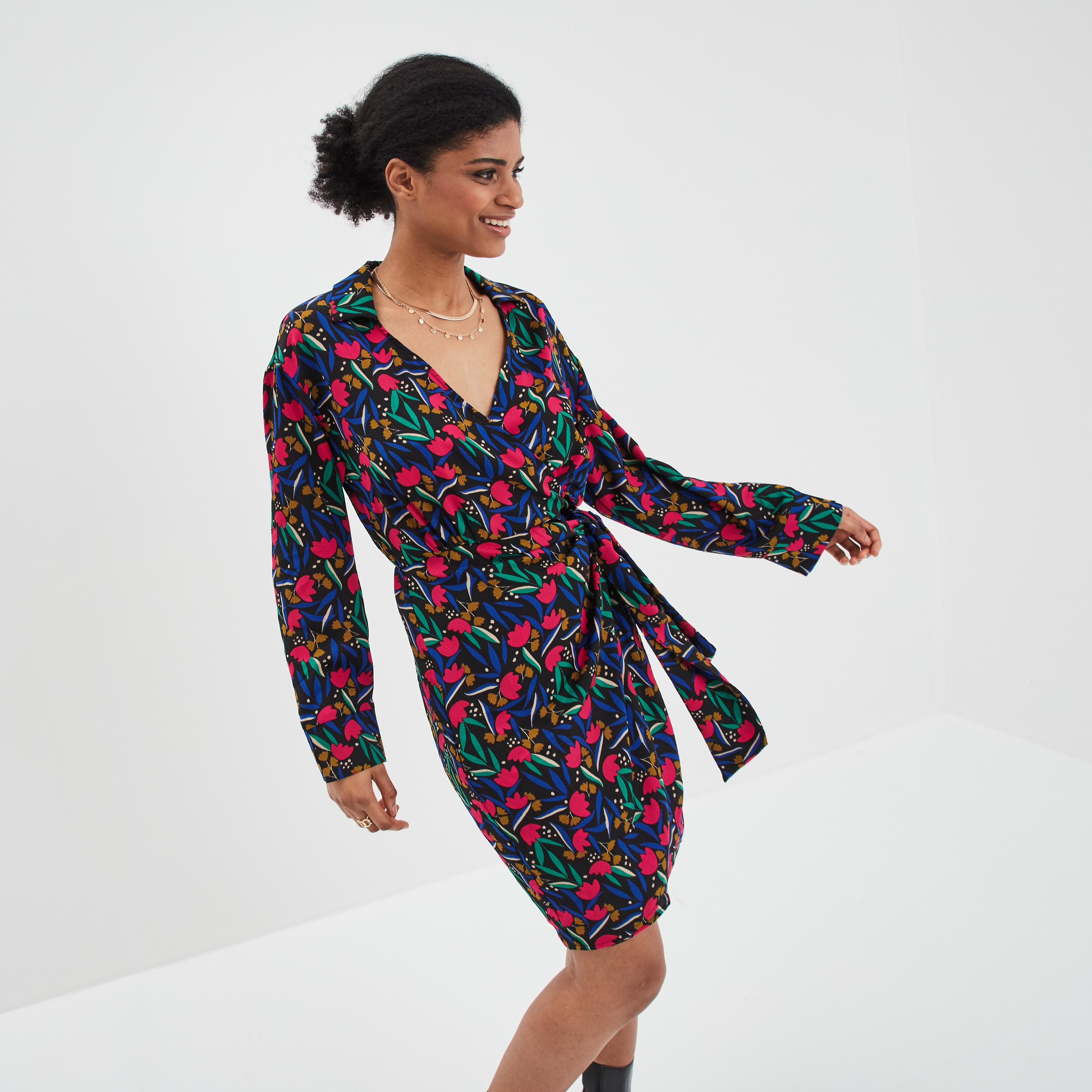 Robe col cache-coeur avec noeud noir femme | La Halle