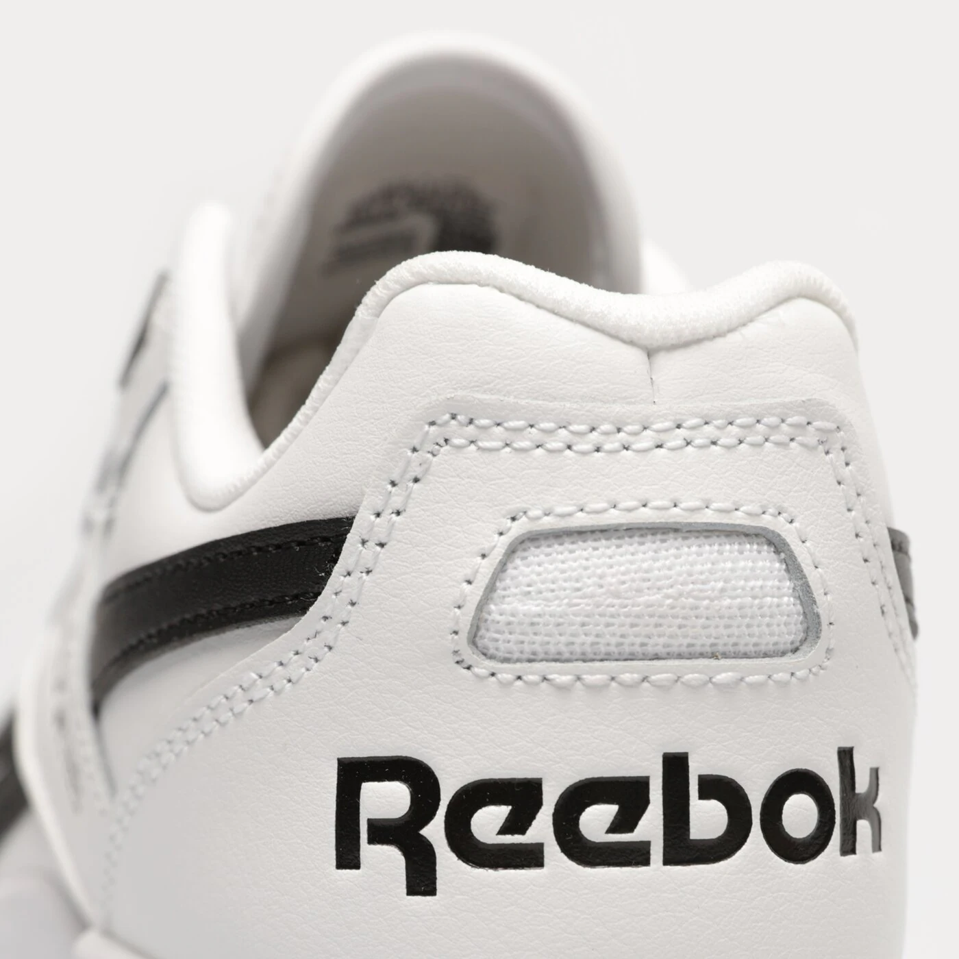 REEBOK BB 4000 II Weiß